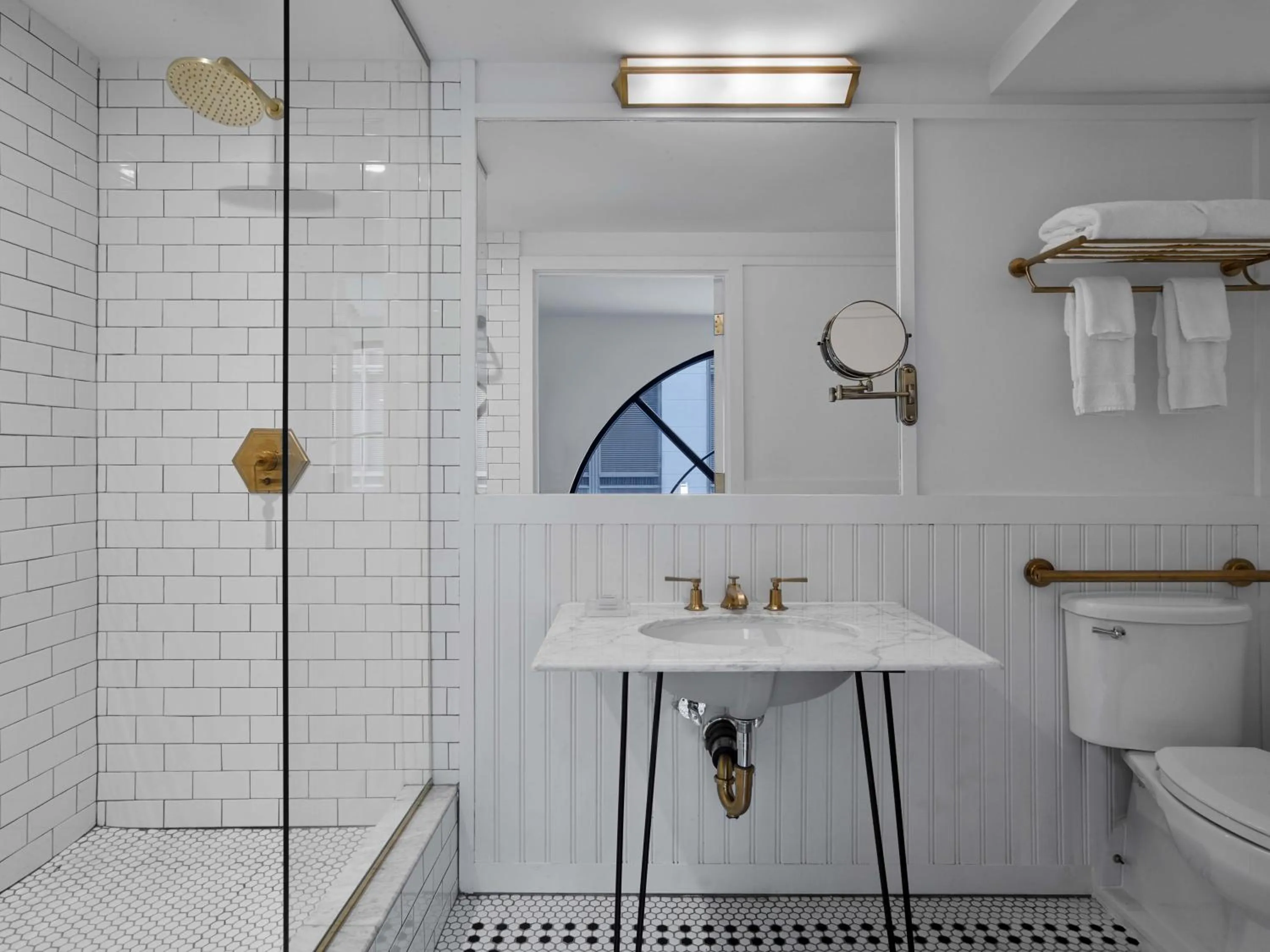 Classic Queen Accessible in Life Hotel New York