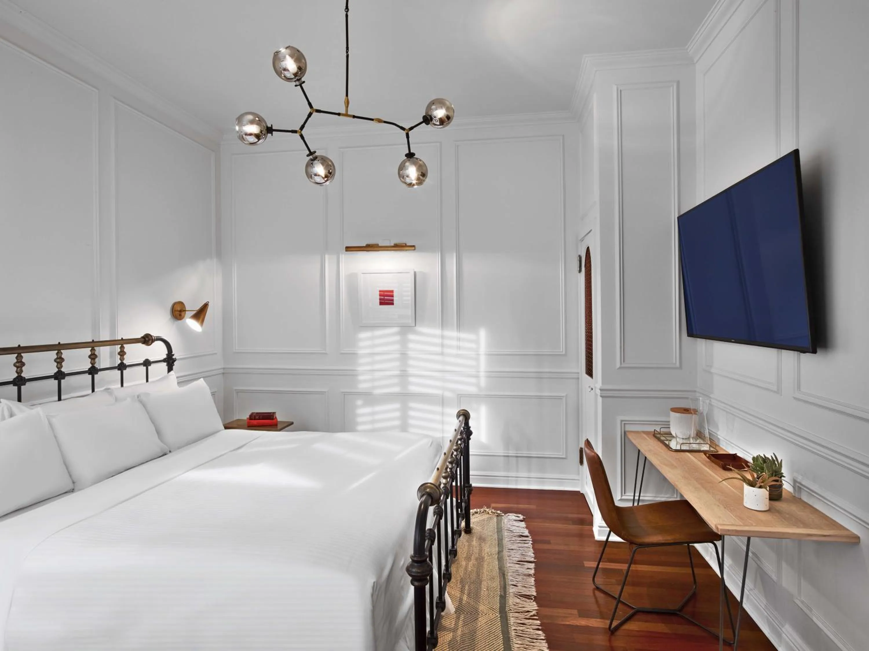 Premium King Room with Futon in Life Hotel New York