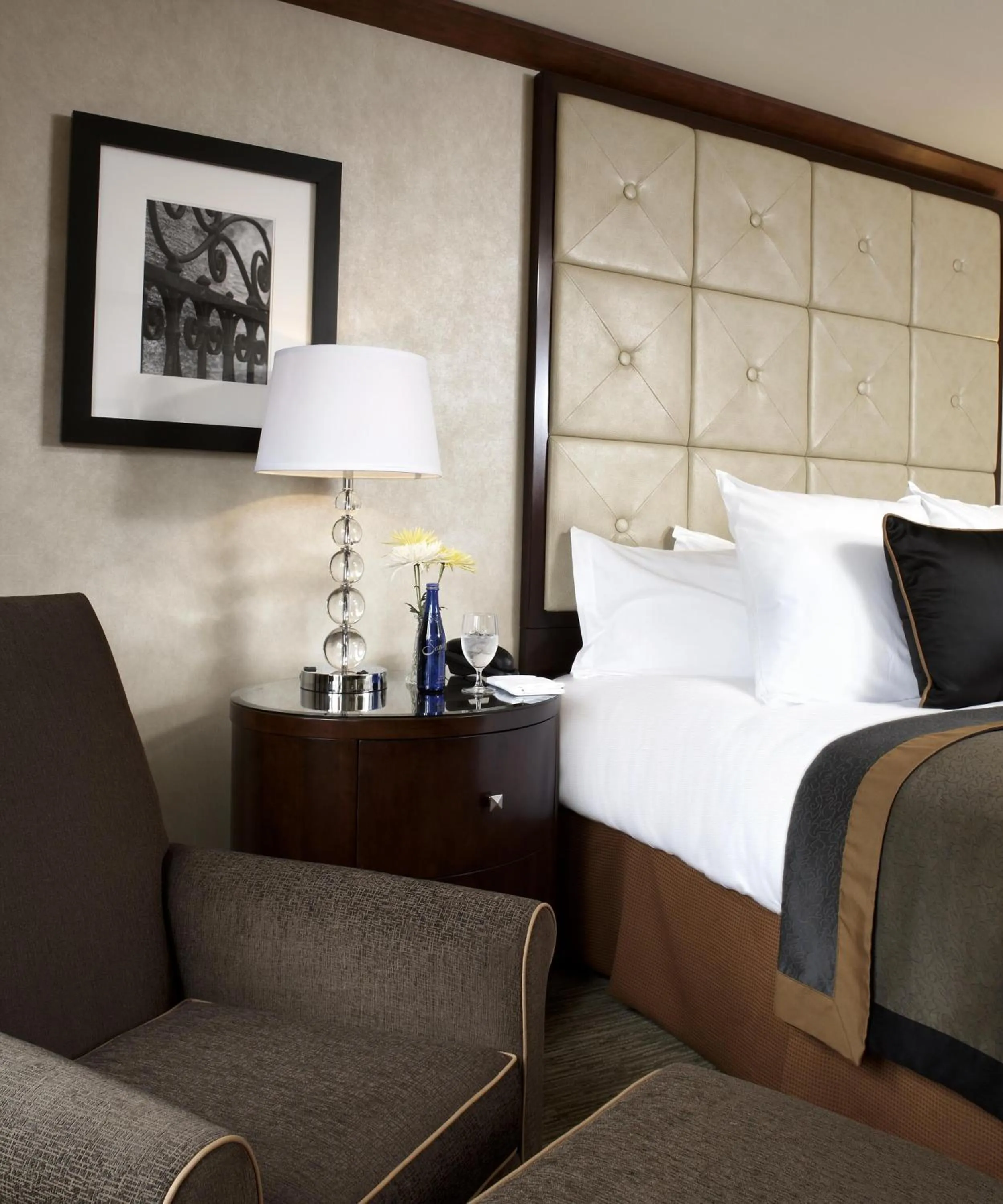 Deluxe King Room in The Bostonian Boston