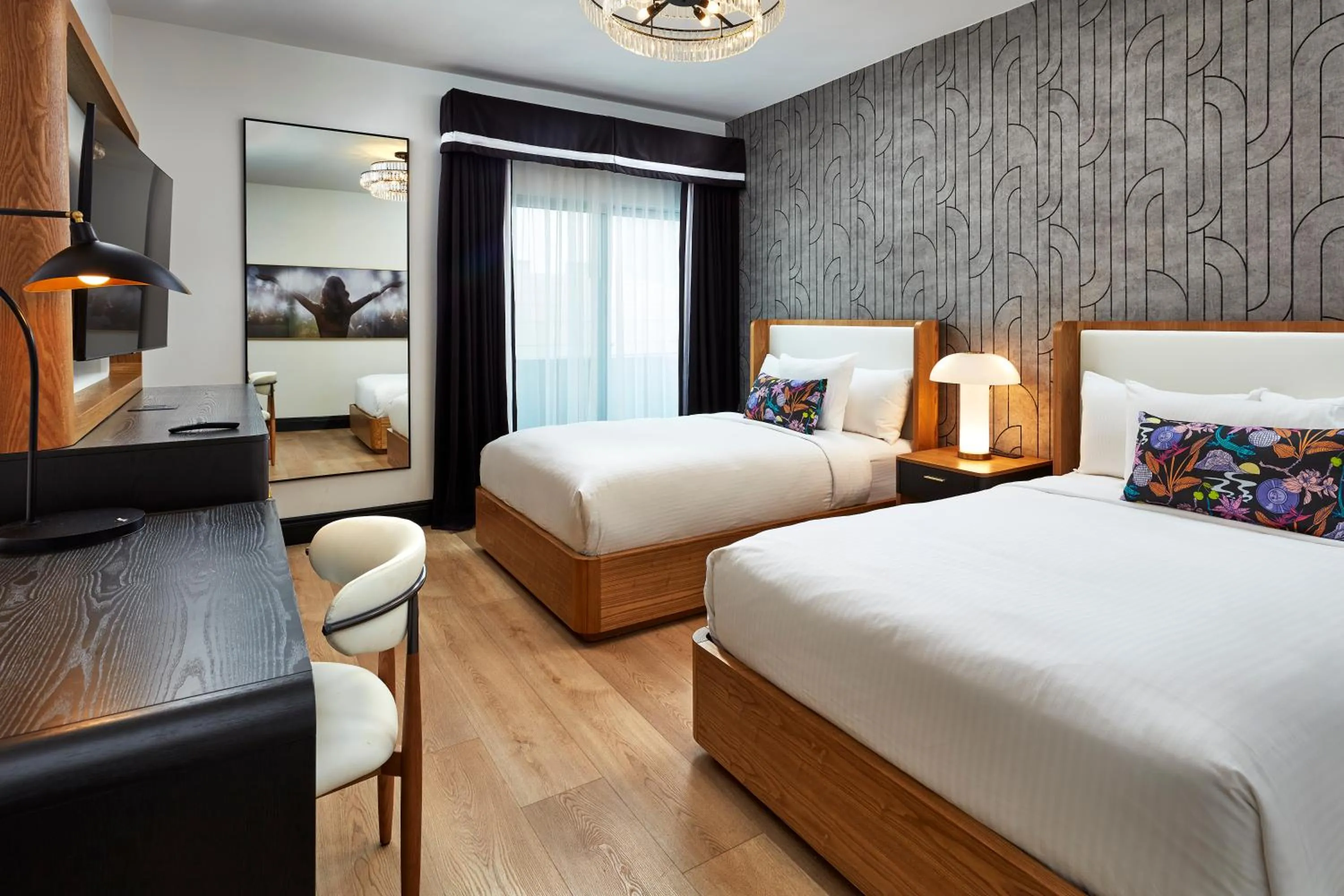 Deluxe Double Room in Elan Hotel