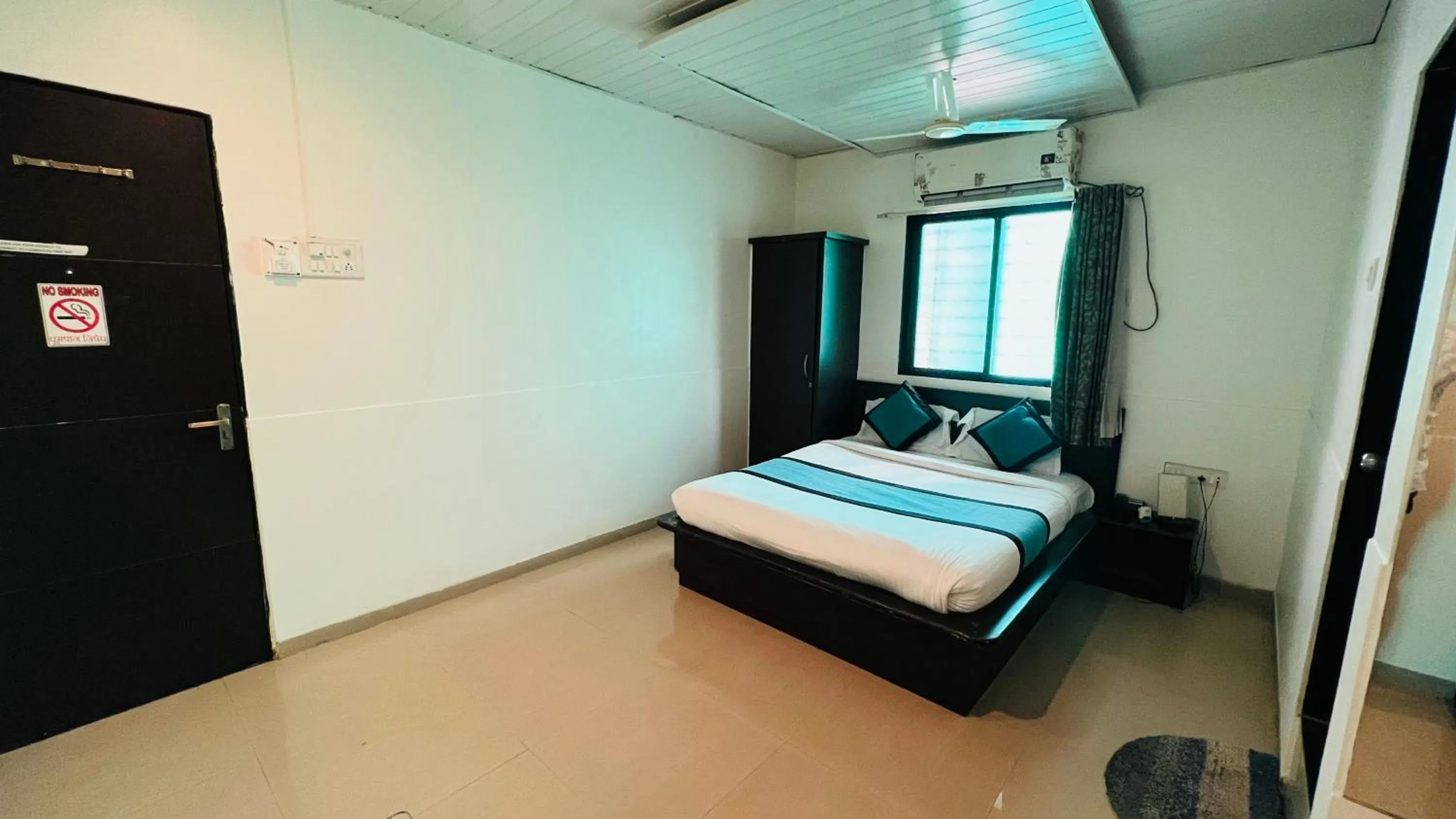 Standard Double Room in FARM HOUSE RESIDENCY