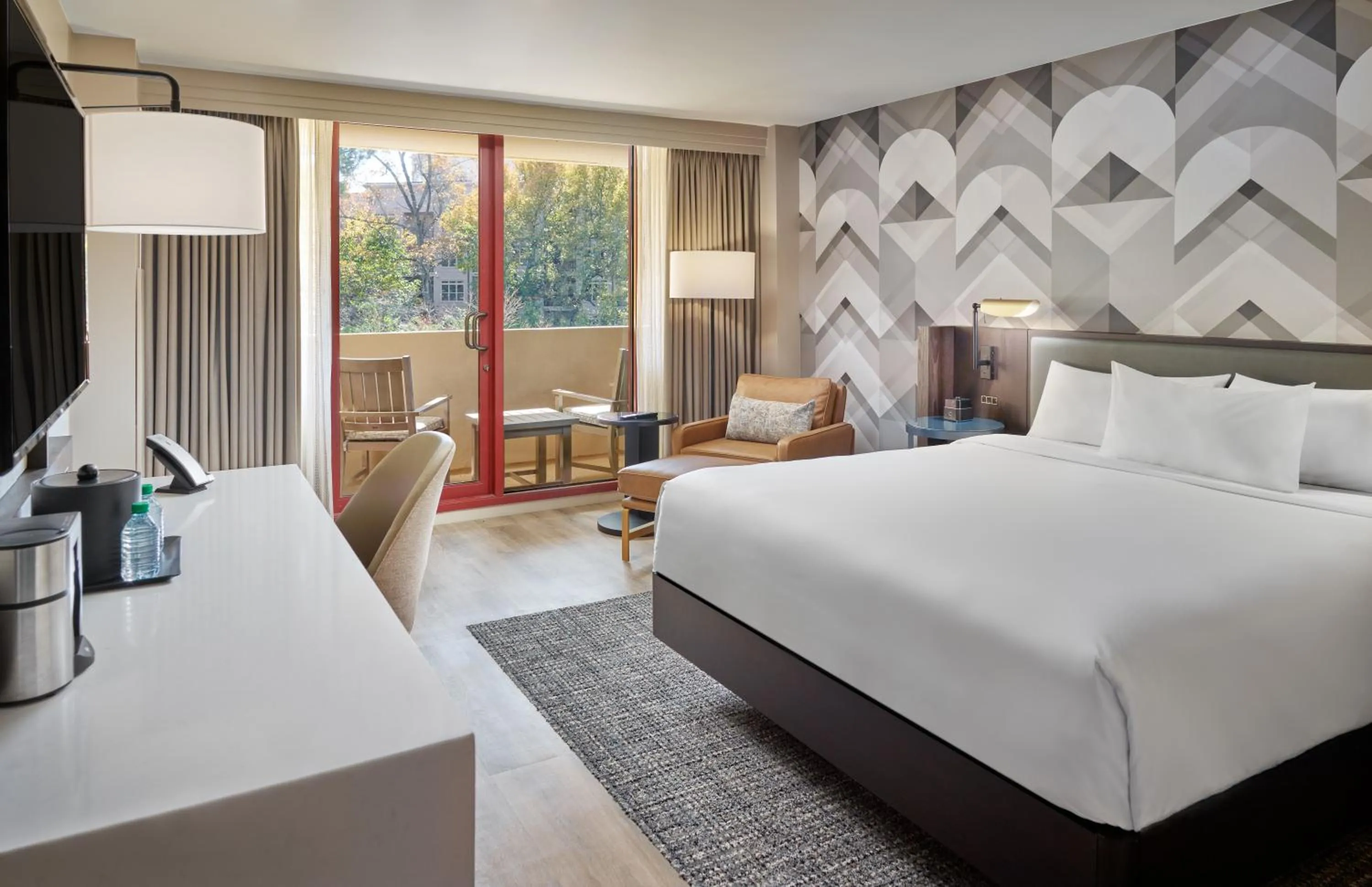 King Room with Balcony - Non-Smoking in Emory Conference Center Hotel