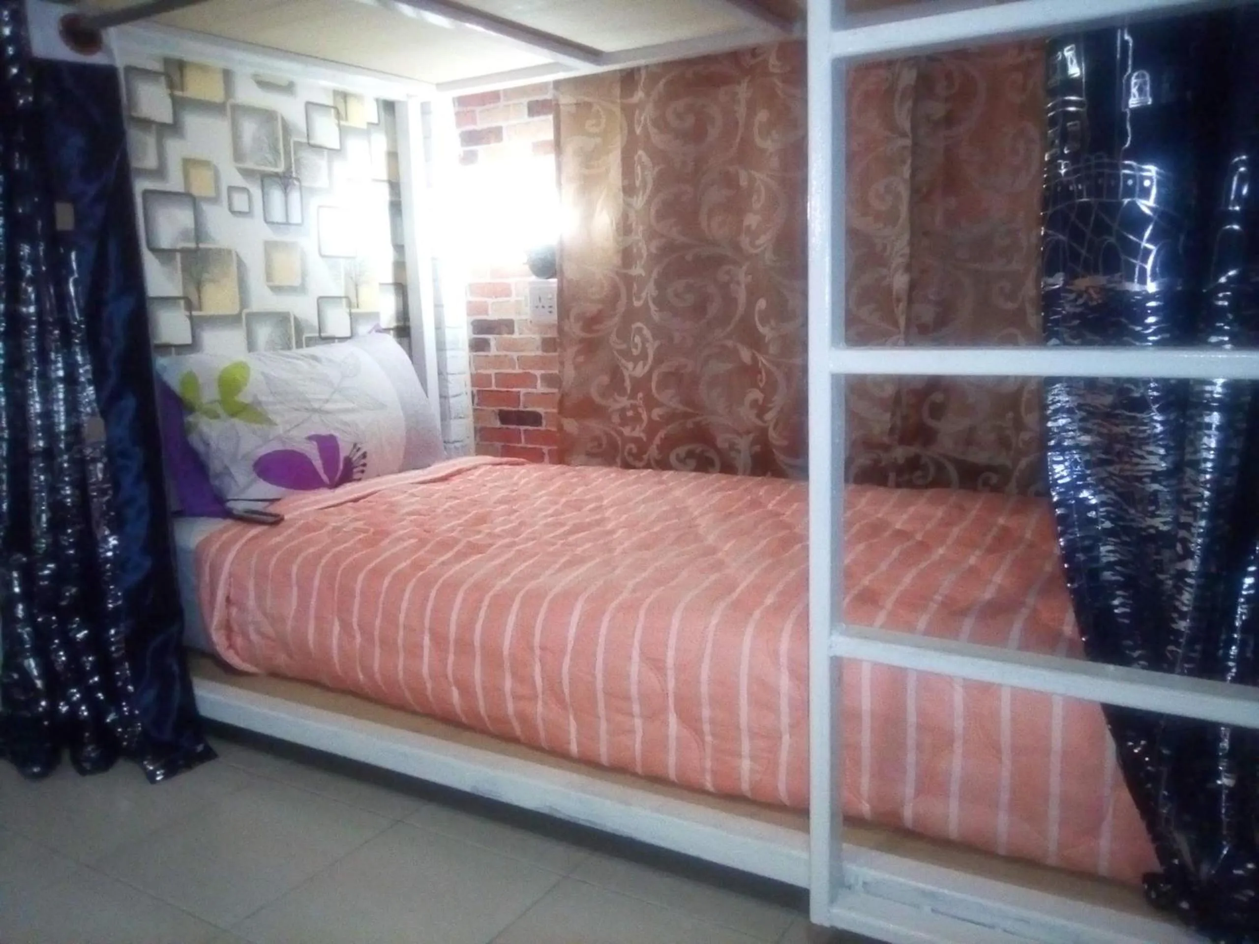 Bed in 8-Bed Mixed Dormitory Room in Ban Kru Ae mixed dorm