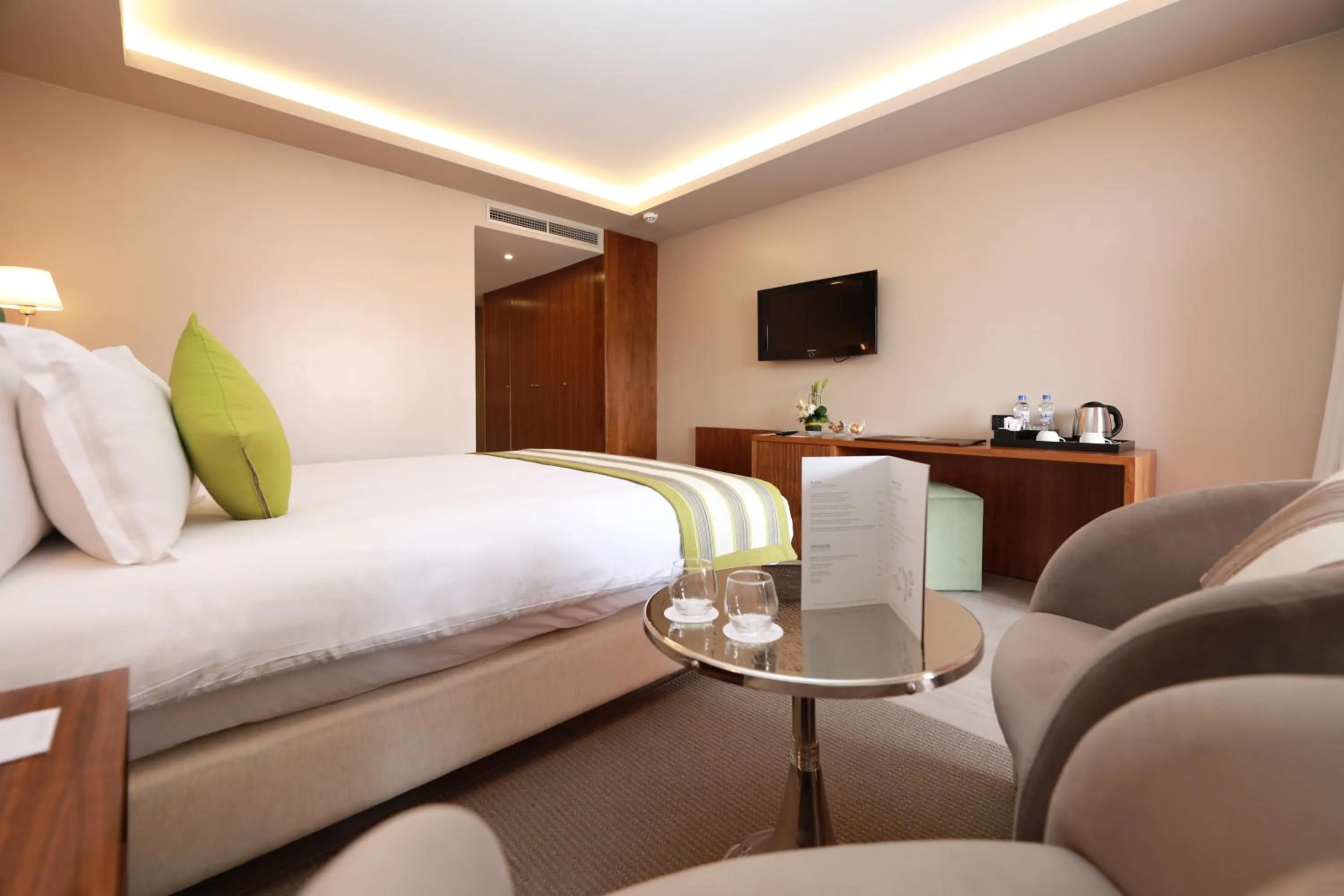 Superior Single Room with Pool View in Kenzi Rose Garden