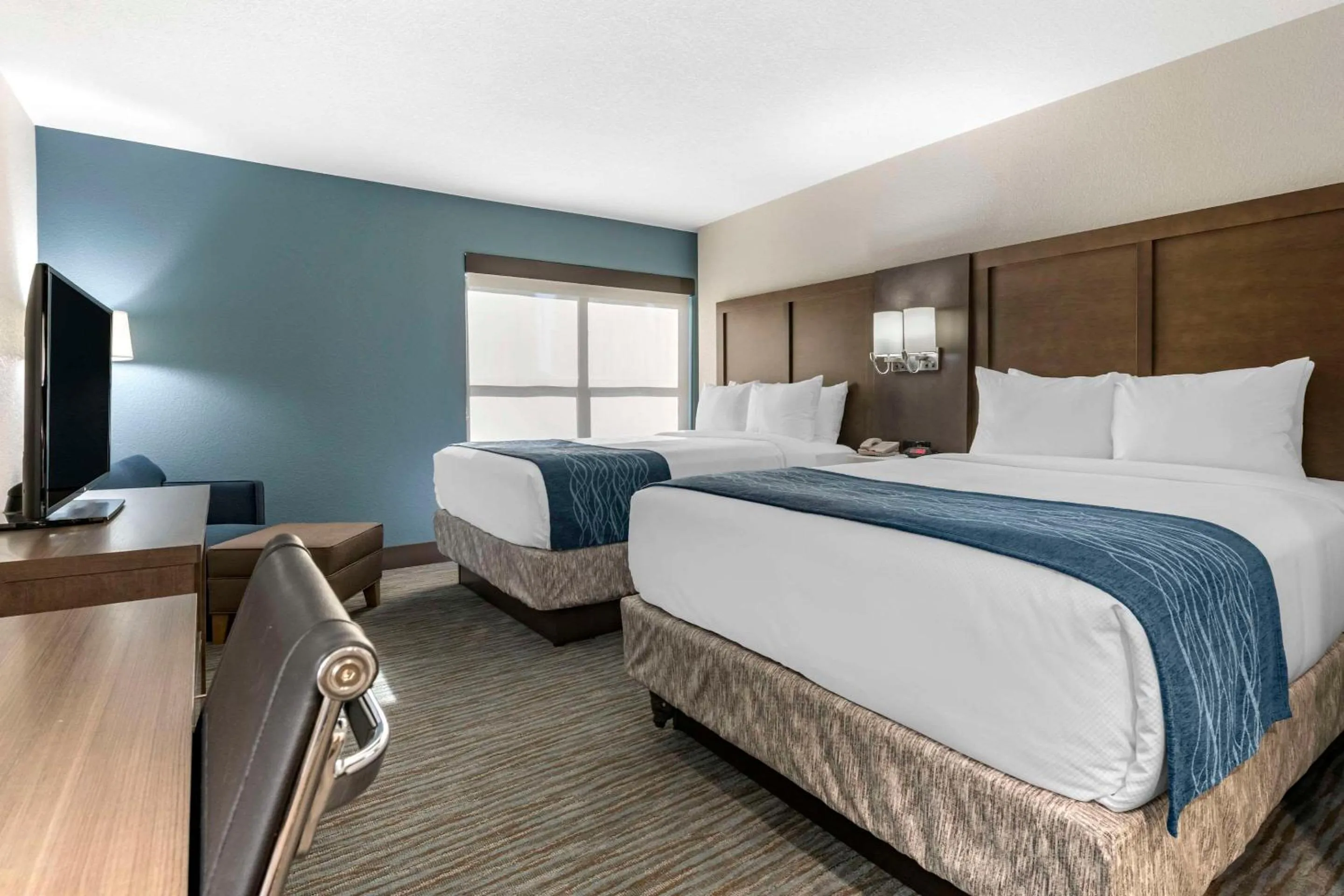 Queen Room with Two Queen Beds - Non-Smoking in Comfort Inn & Suites Downtown Brickell-Port of Miami