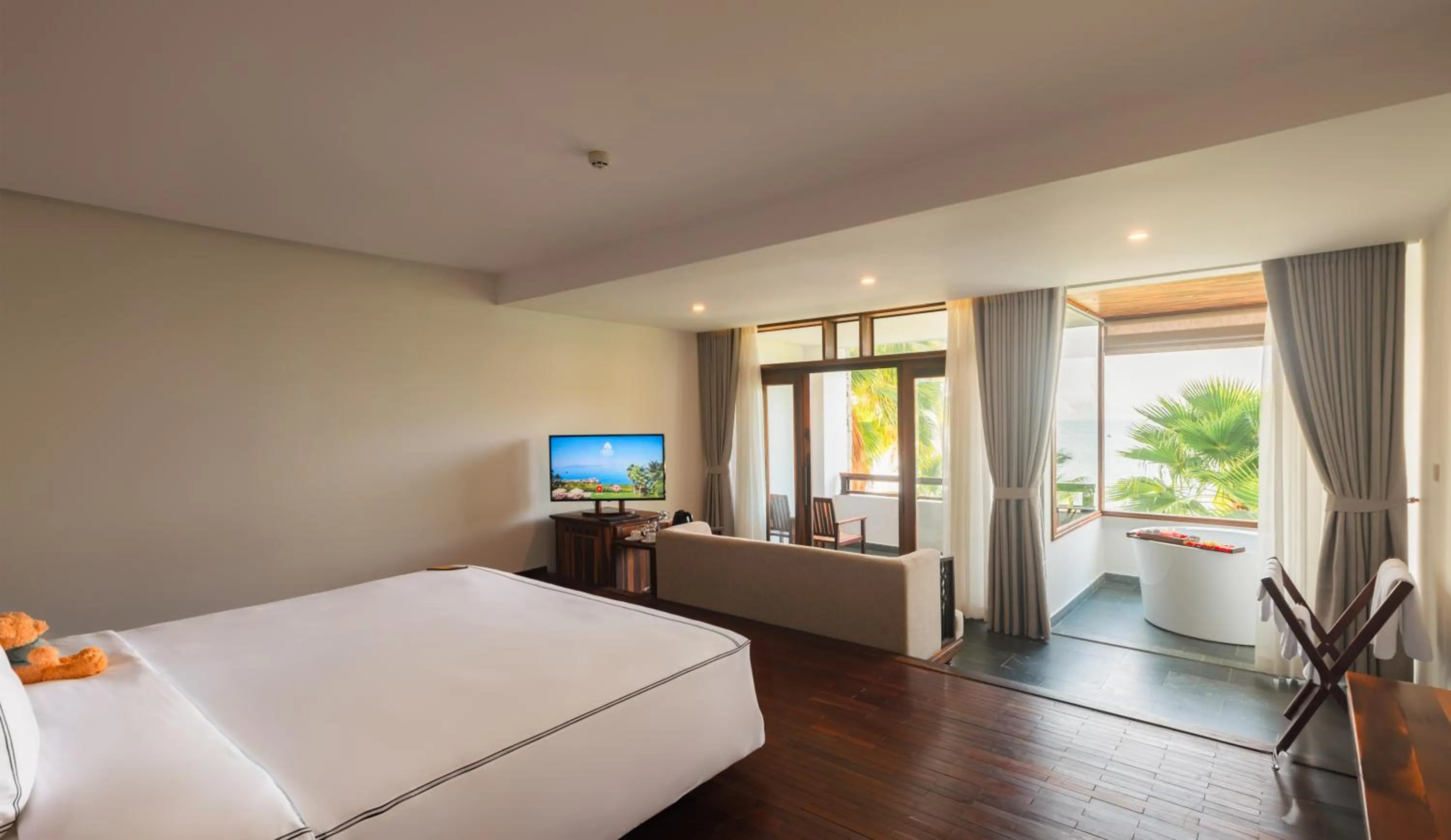 Junior Suite with Ocean View in Alibu Resort Nha Trang