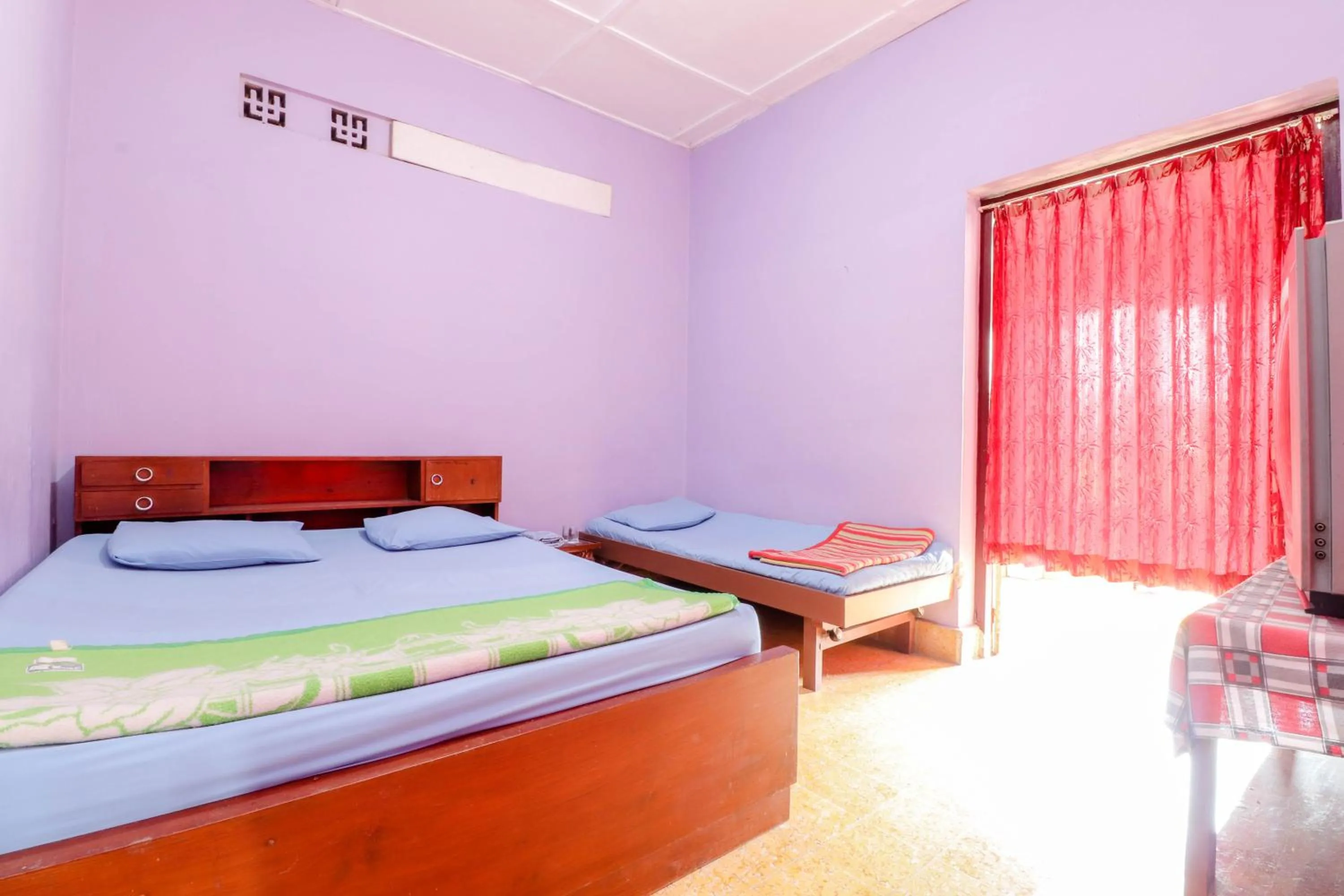 Standard Double Room in Penginapan Sedyo Rahayu