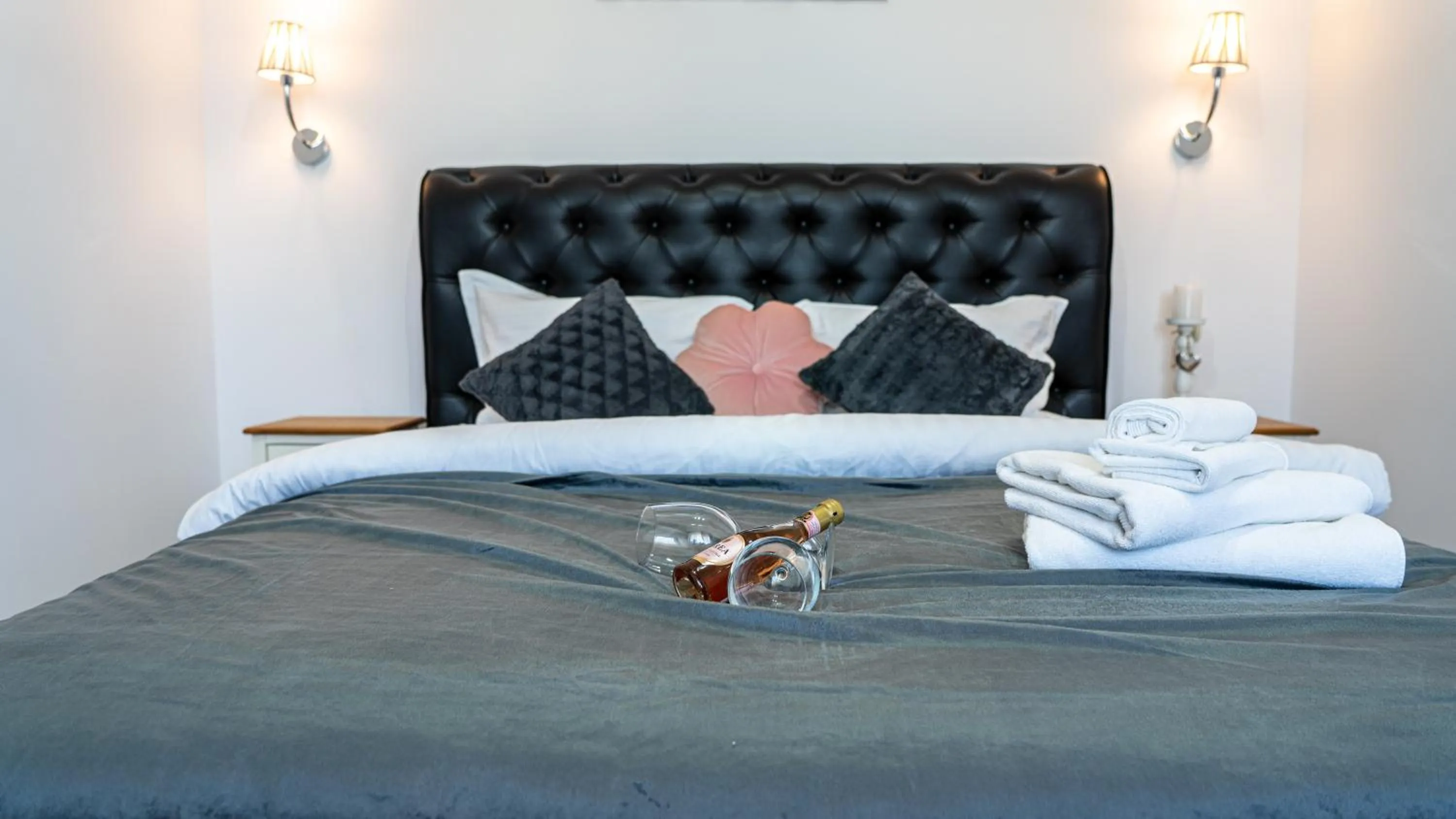 Avenue Parliament Old Town - Avenue Hotels