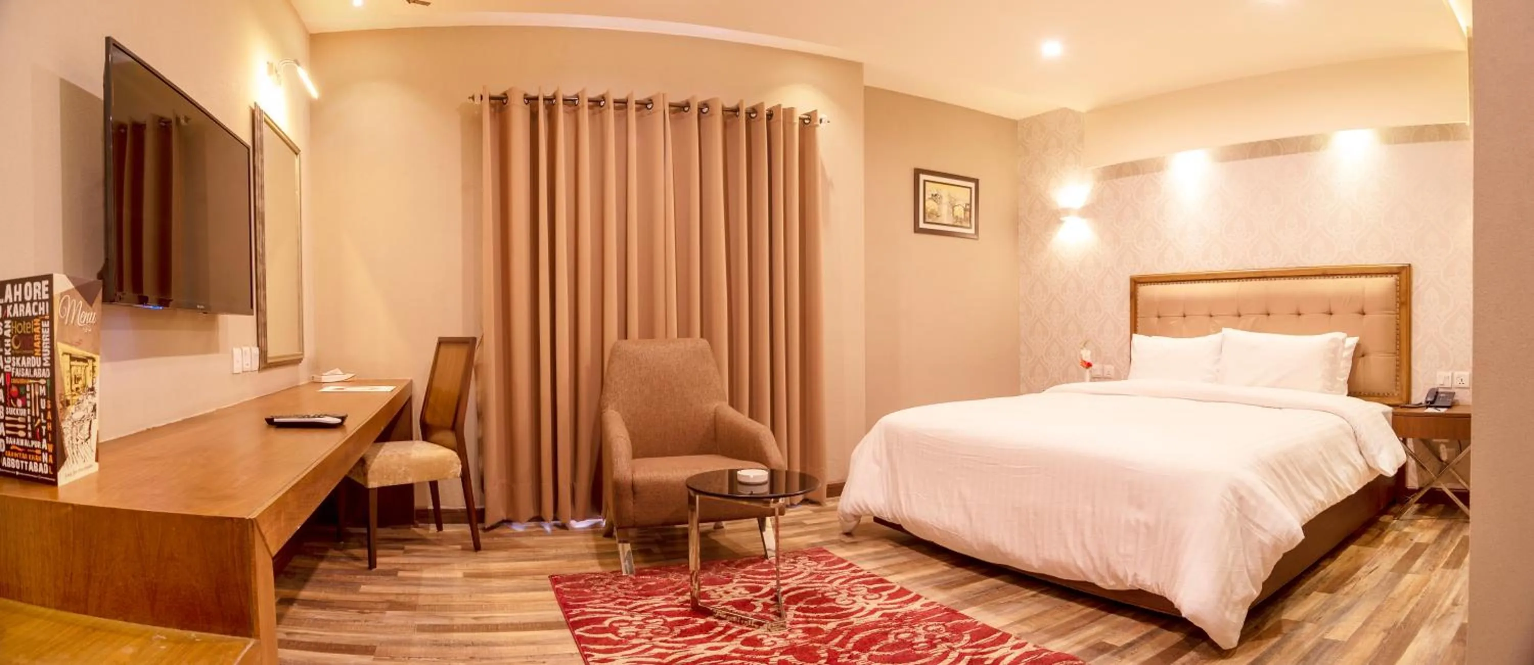Deluxe King Room in Hotel One Garden Town, Lahore