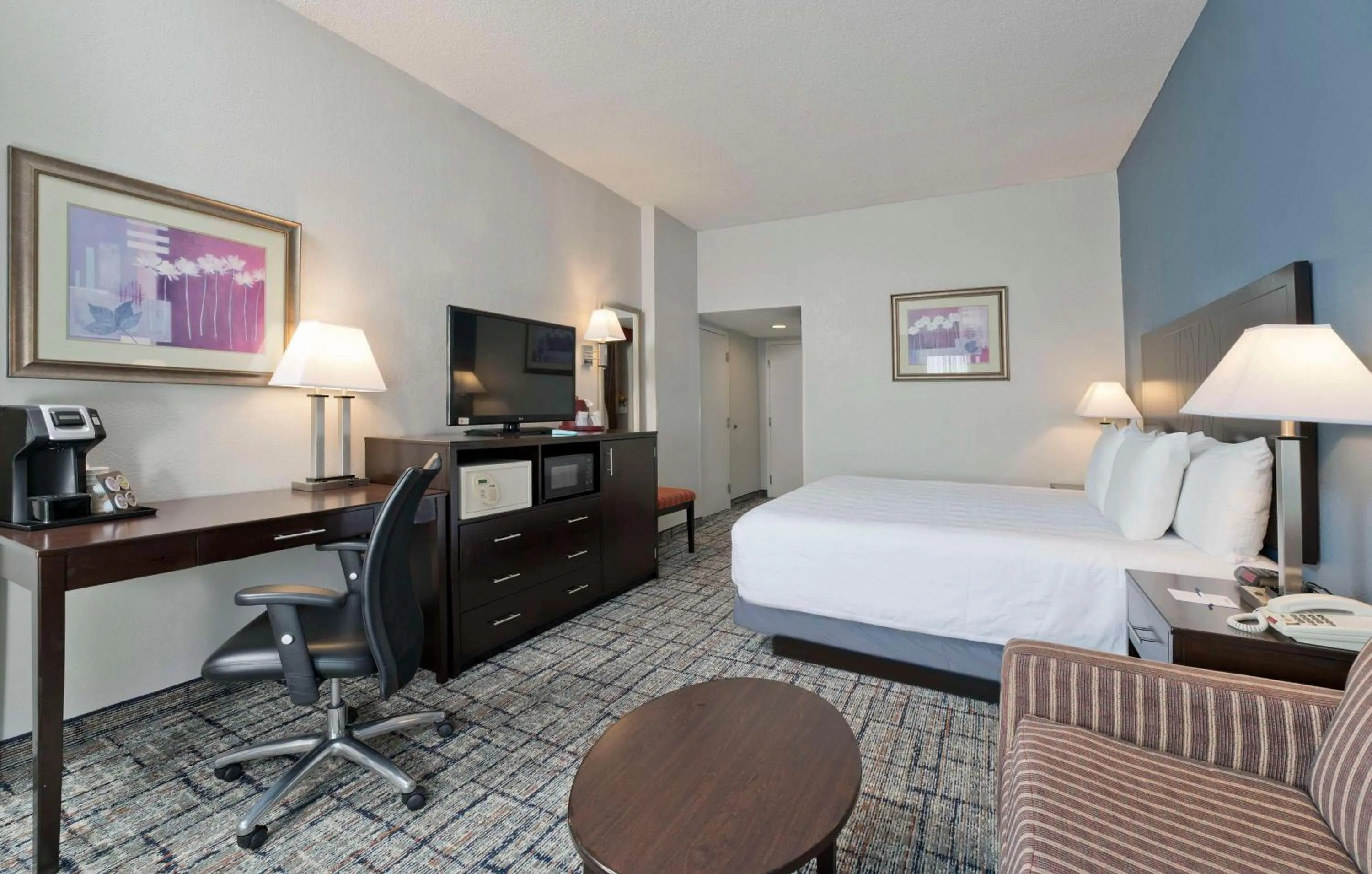 King Suite - Non-Smoking in Best Western Plus Hotel & Conference Center