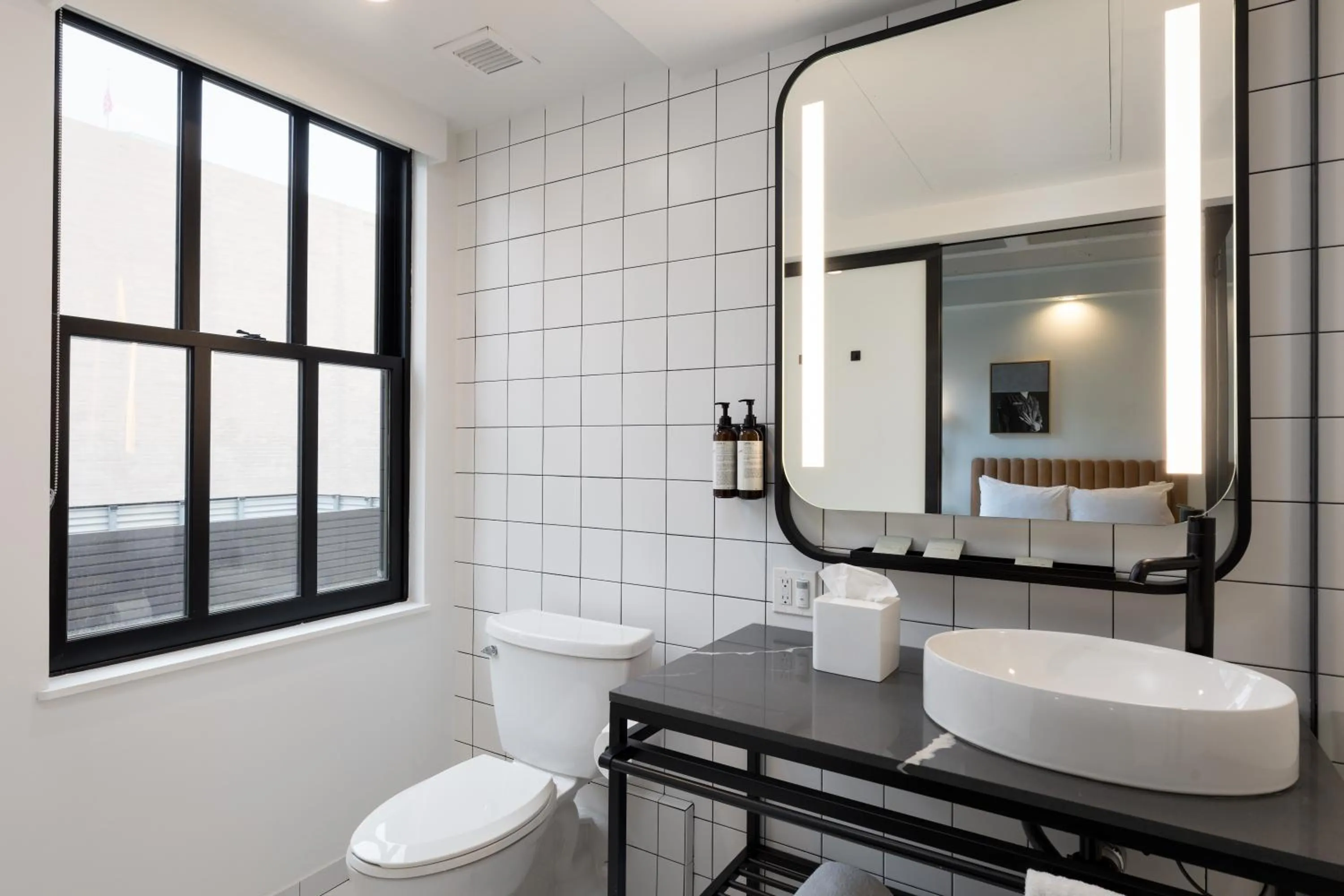 Small Queen	 in The Guild Hotel, San Diego Downtown, a Marriott Tribute Portfolio Hotel