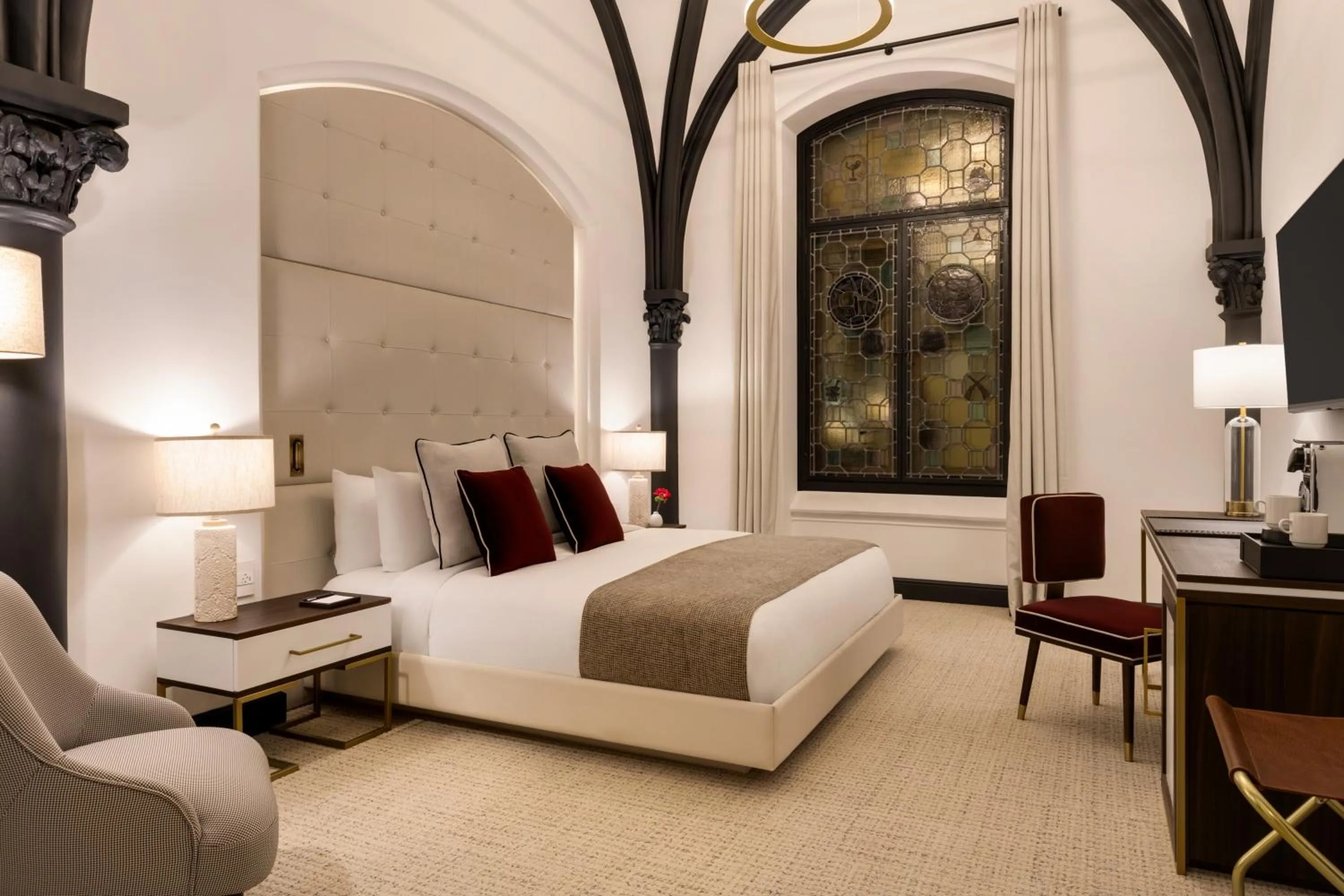 Alchemy Suite in The Chemists Club Hotel