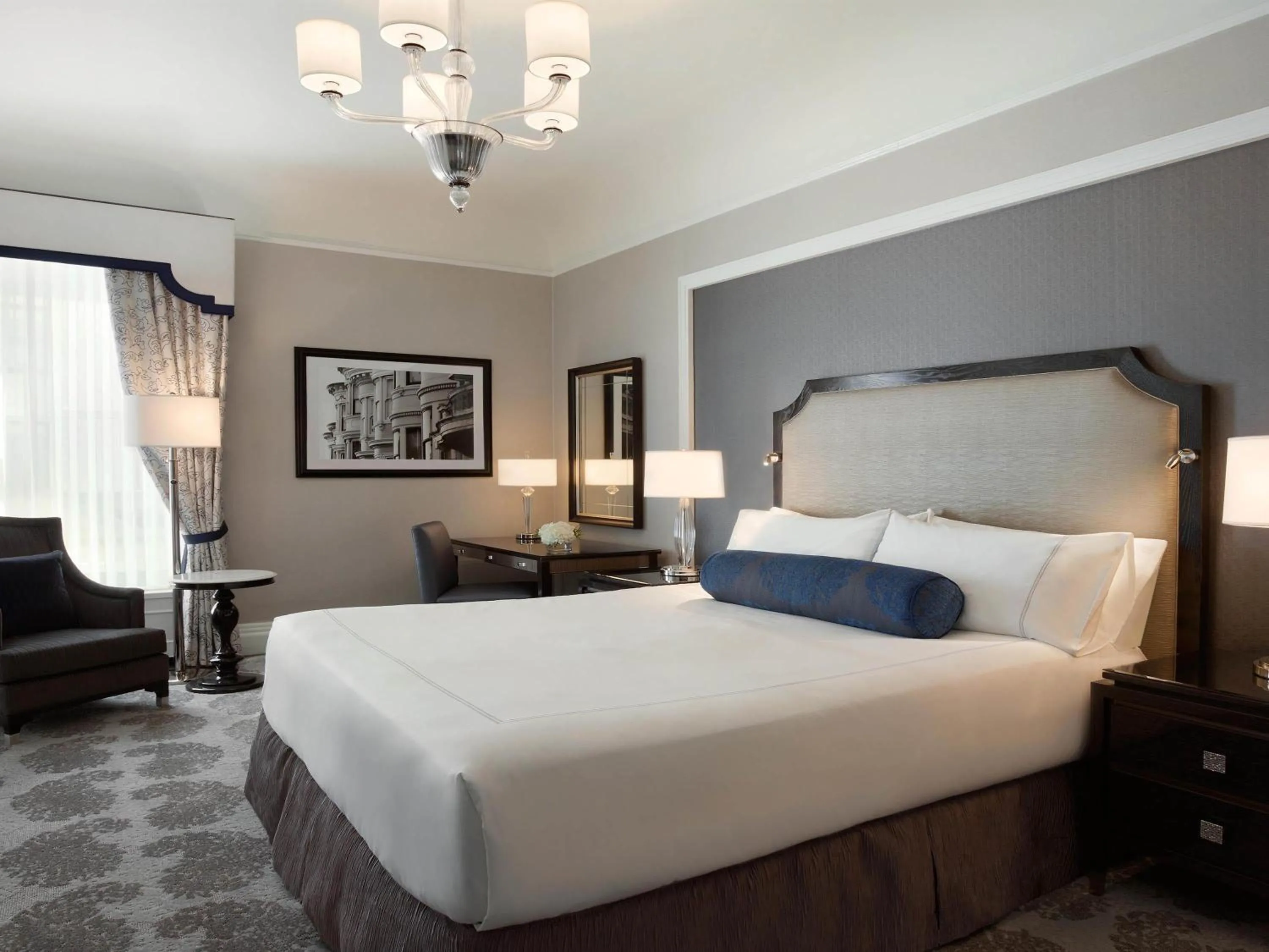 Fairmont Queen Room in Fairmont San Francisco