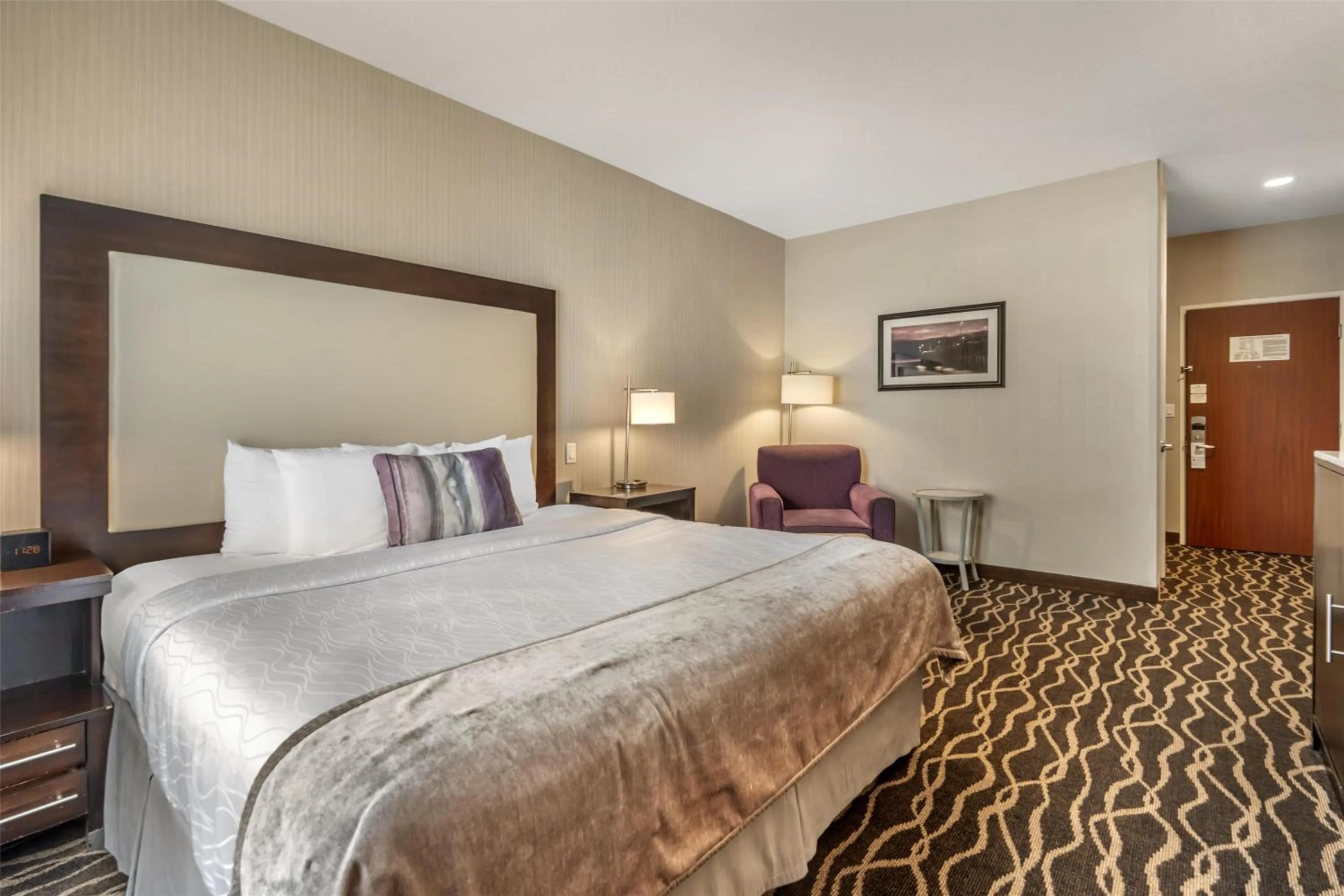 King Room - Non-Smoking in Best Western Plus Hotel at the Convention Center