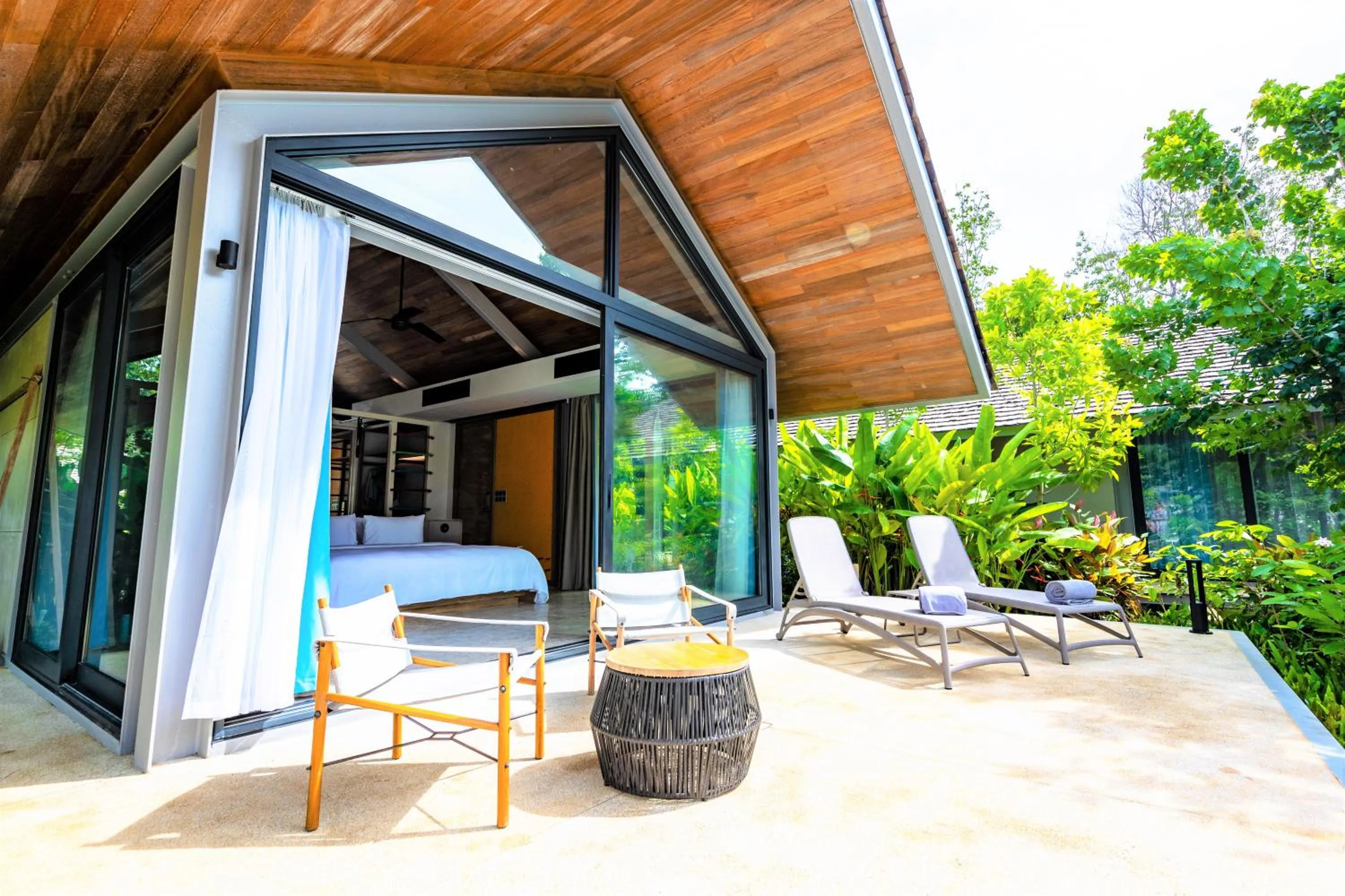 One-Bedroom Villa Garden Access with Schedule Boat Transfer in Island Escape Burasari