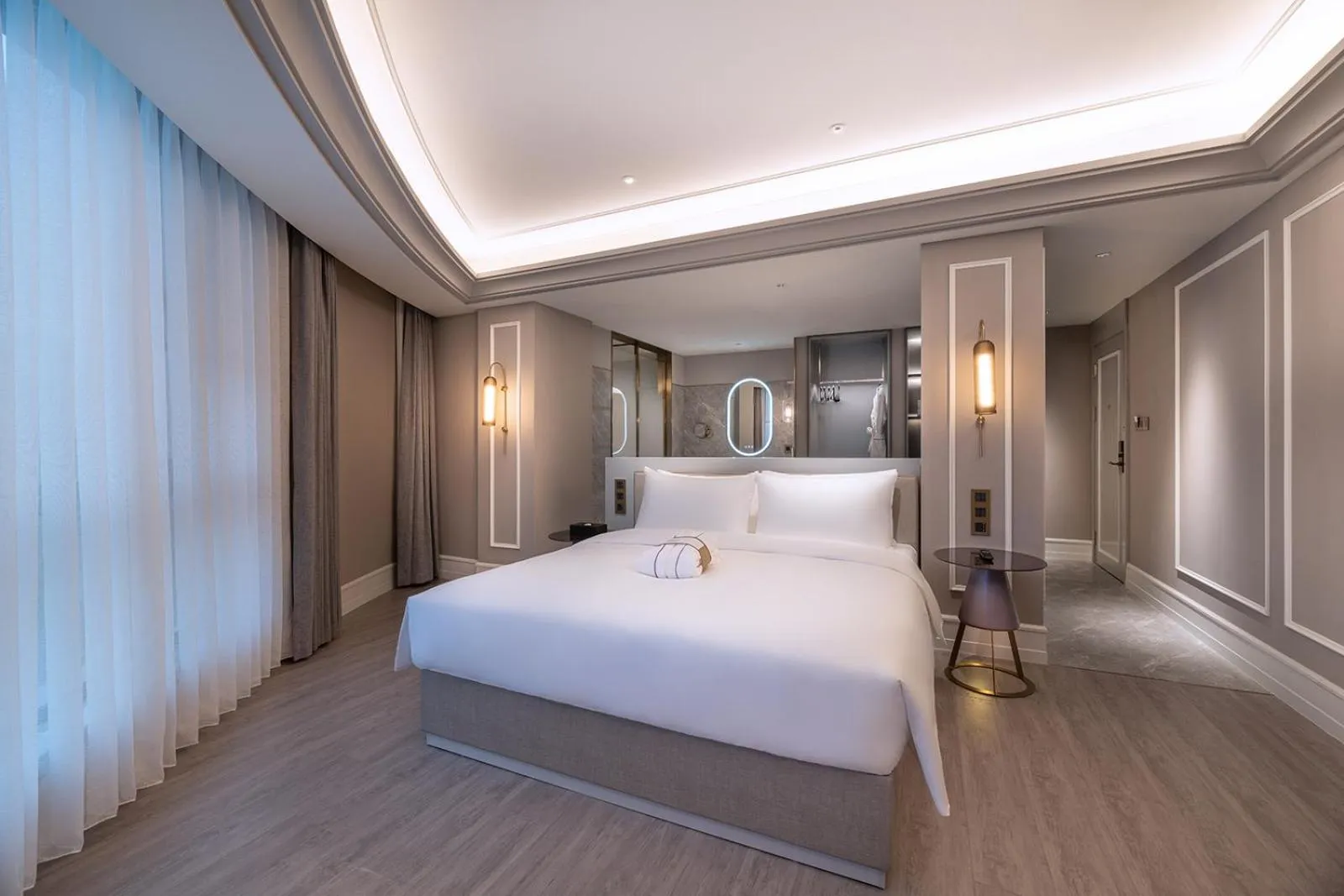 Privilege King Room in Mercure Shanghai Xujiahui South