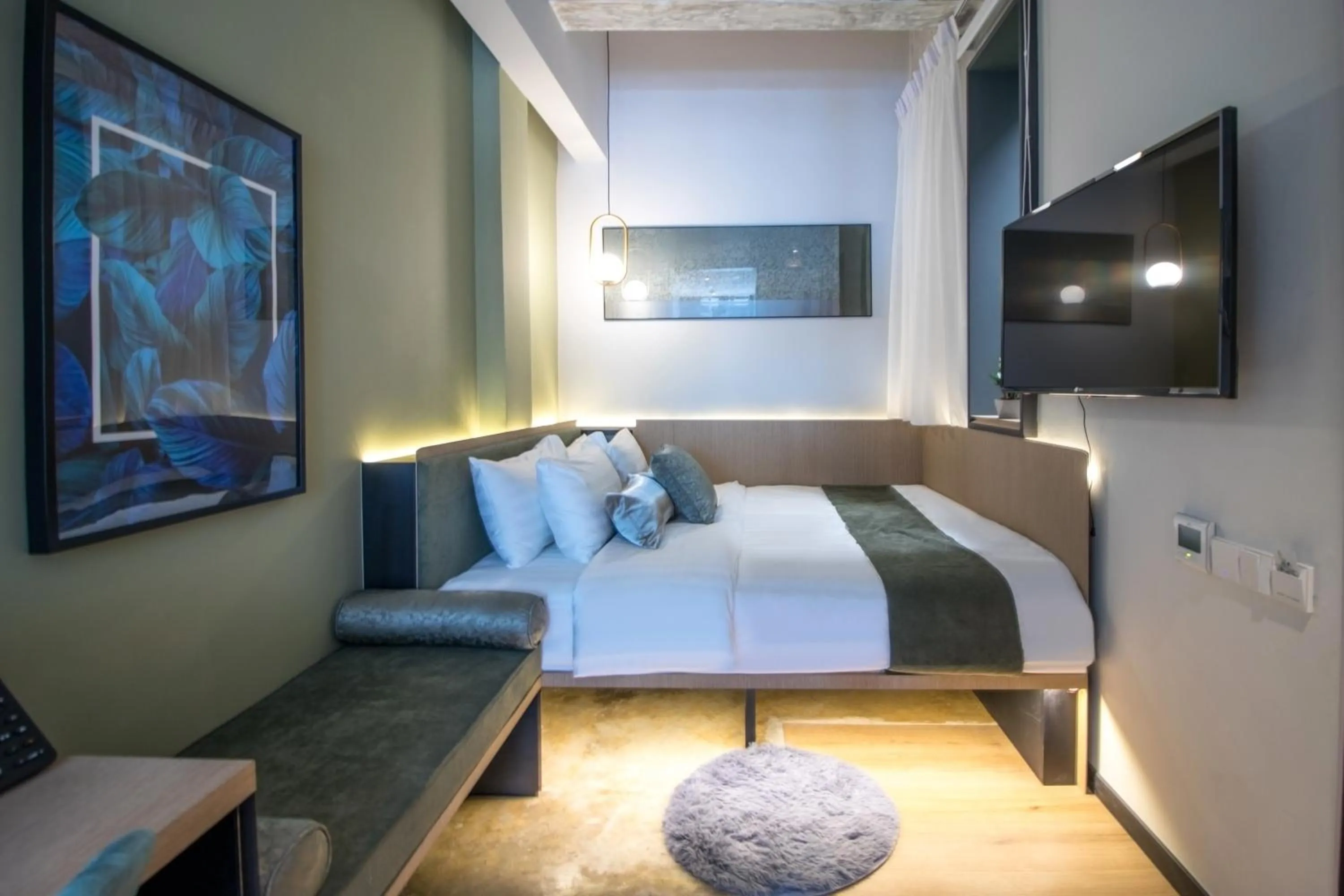 Deluxe King  in Hotel NuVe Elements