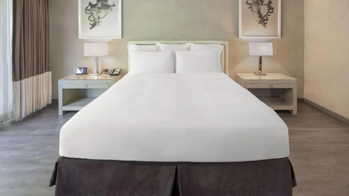 Superior One King Bed in Luxe Sunset Boulevard Hotel