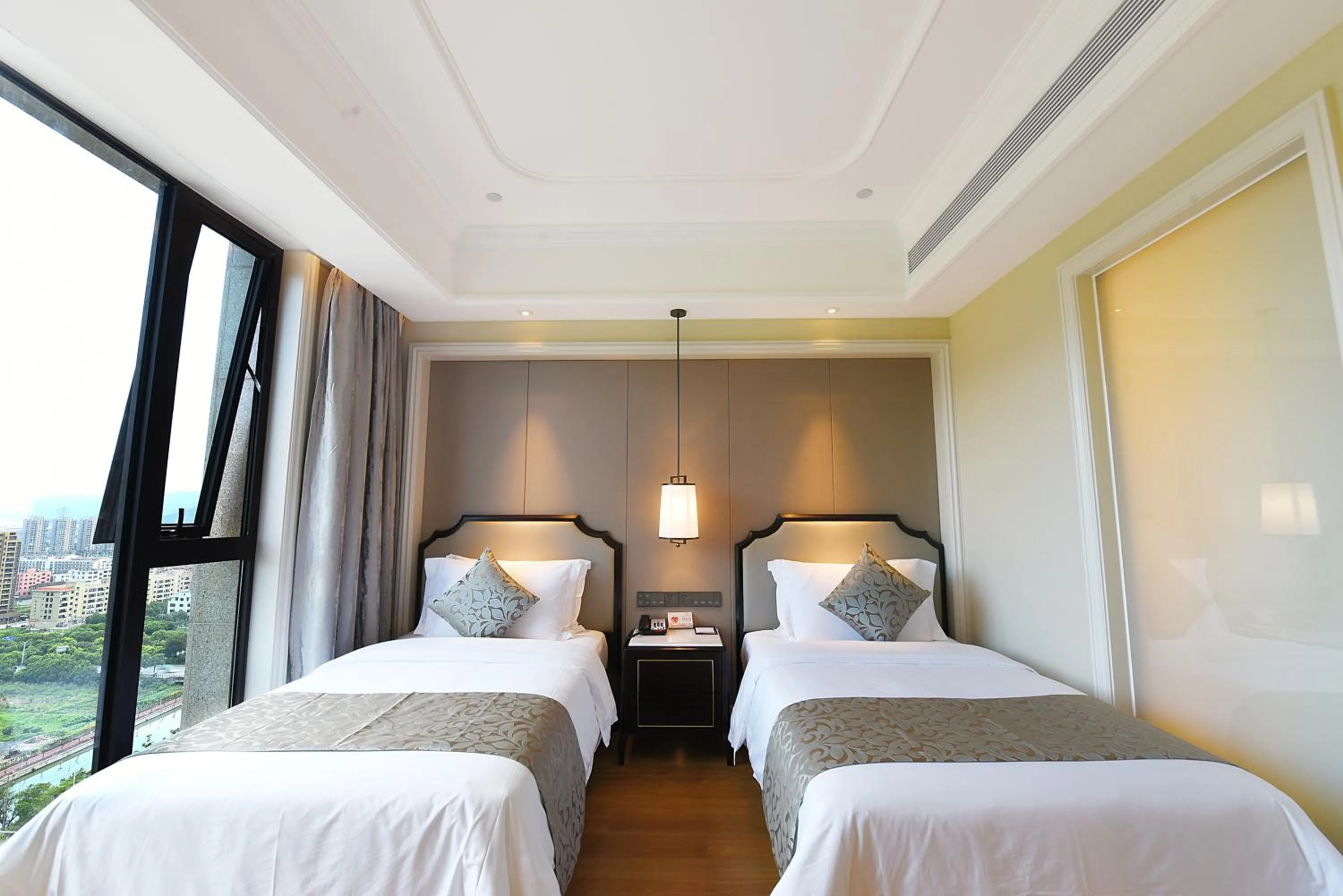 Superior Twin Room - Non-Smoking in Ramada Plaza by Wyndham Wenzhou