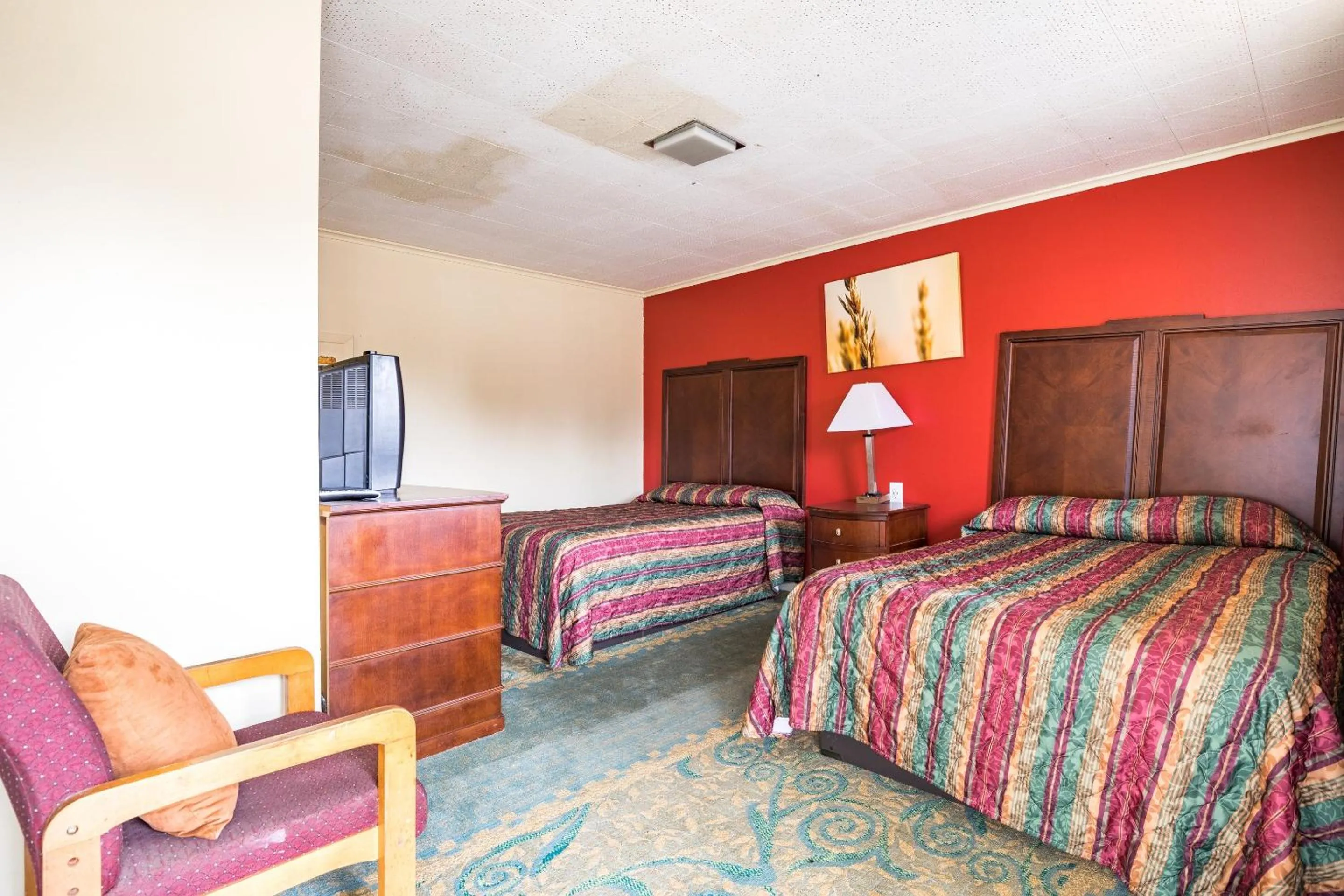 Double Room with Two Double Beds in OYO Hotel Holly Springs MS