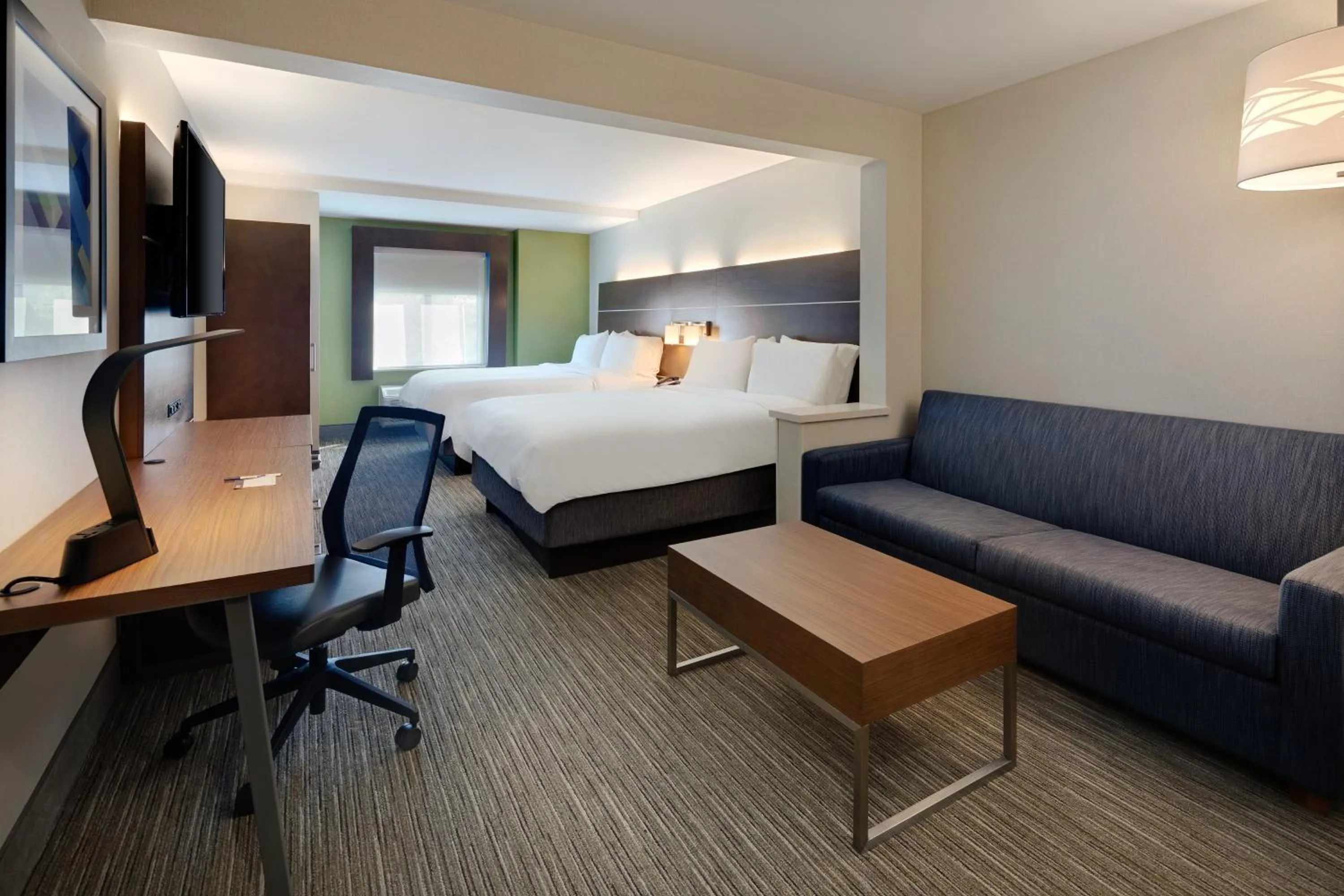Standard Queen Room with Sofa Bed in Holiday Inn Express & Suites Bradley Airport by IHG