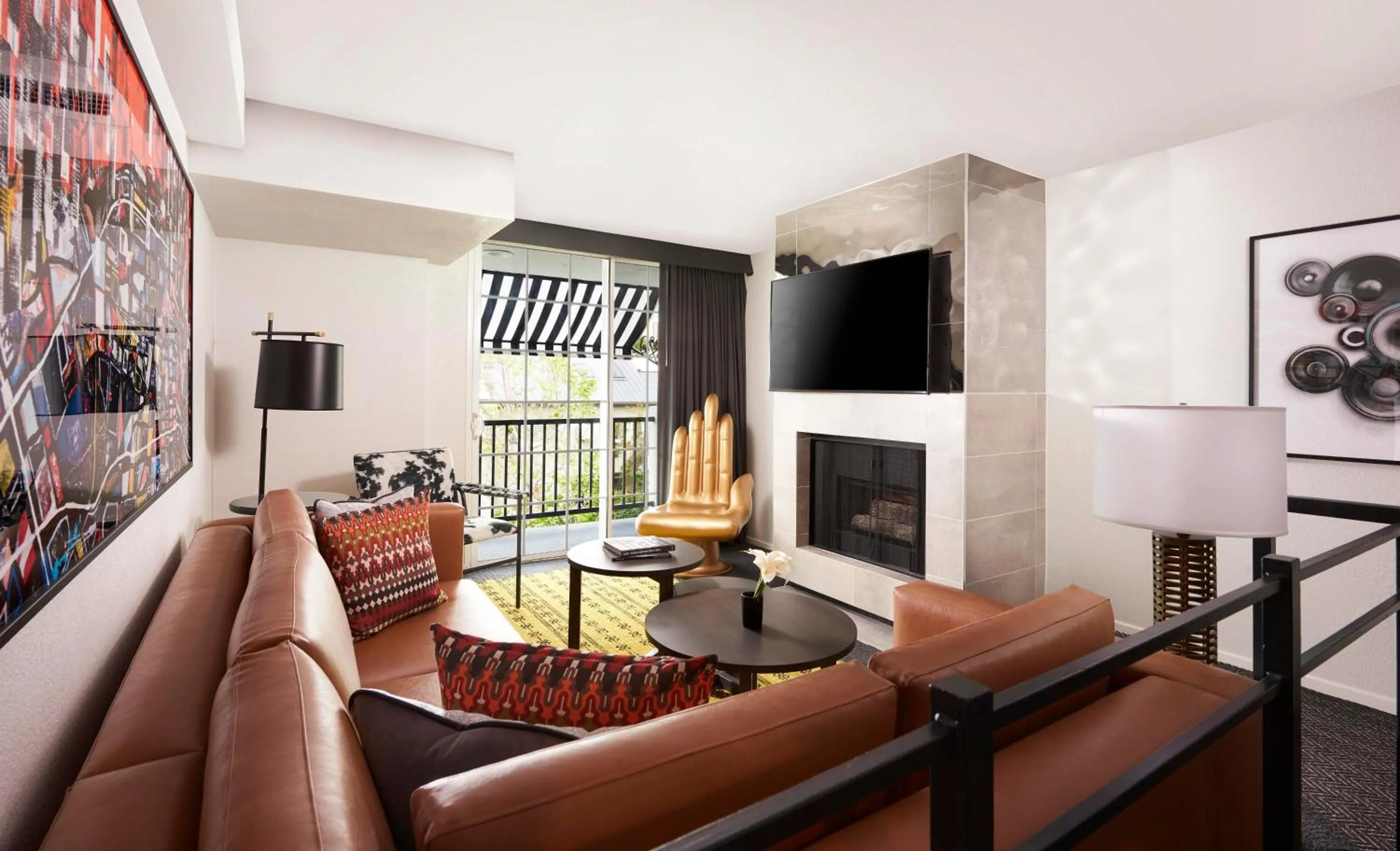 One Bedroom Residence 2 Queens in Montrose at Beverly Hills