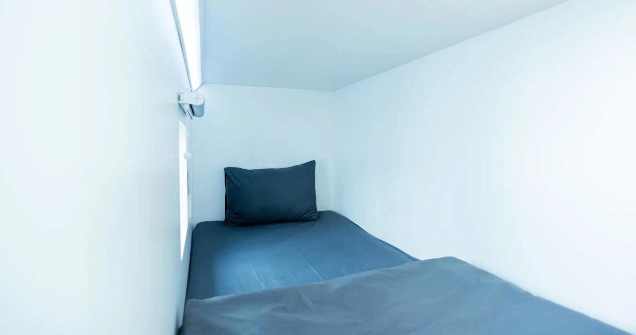 Sky Single in Bobopod Pancoran, Jakarta