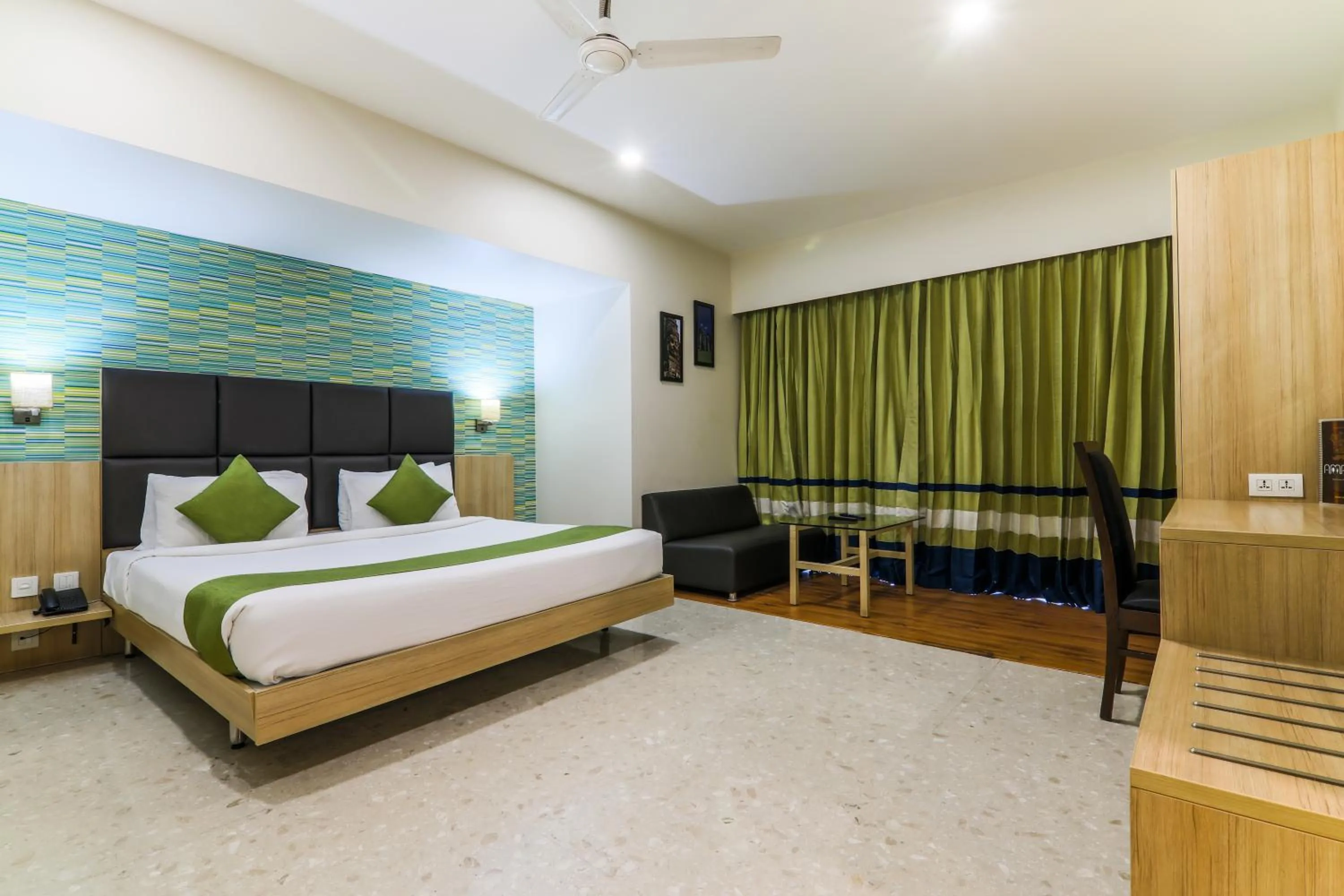 Deluxe King Room - single occupancy in Magnus Star Residency Koregaon Park Annexe