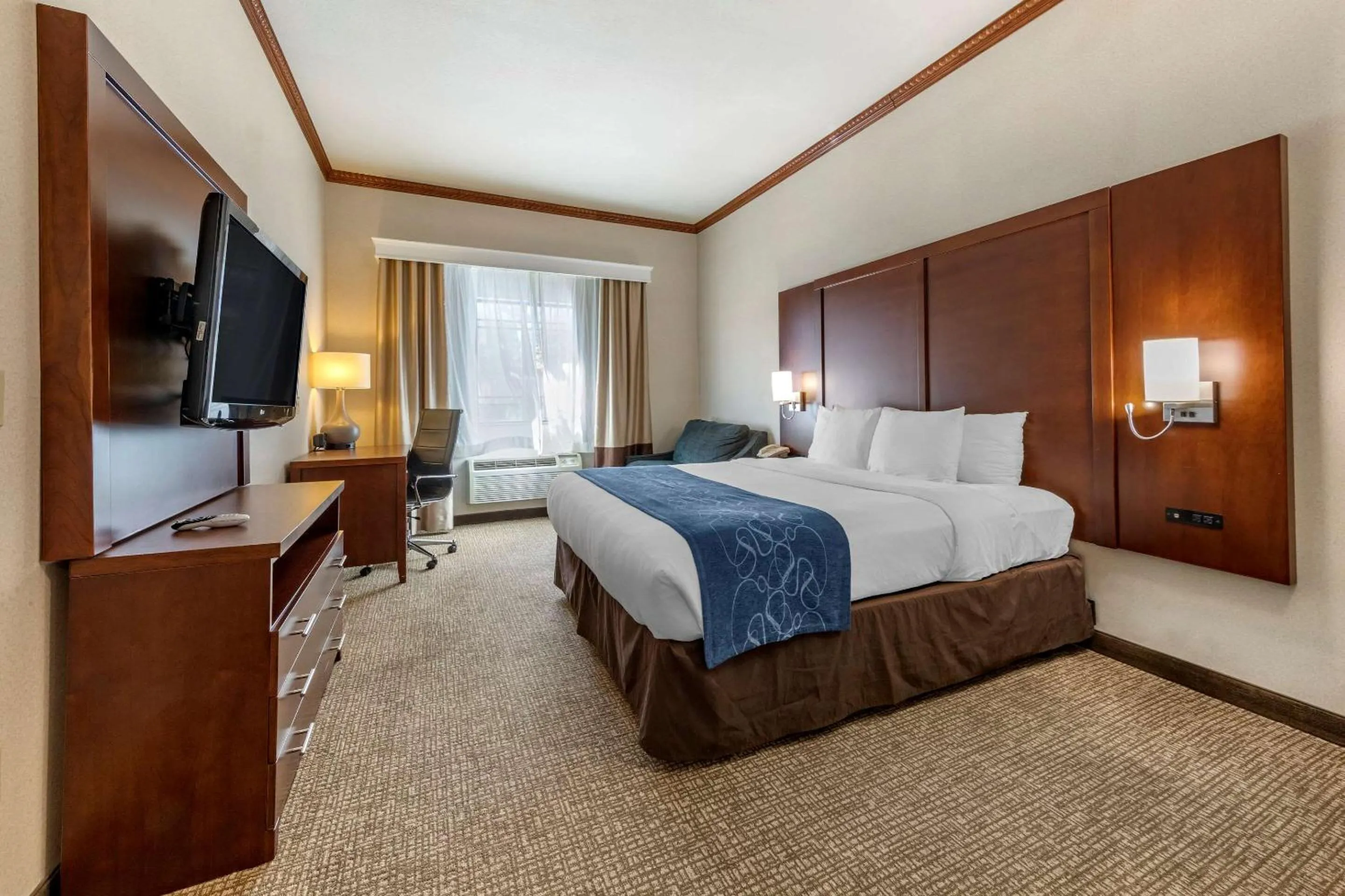 King Suite - Accessible/Non-Smoking in Citrus Suites Redlands Loma Linda Hotel