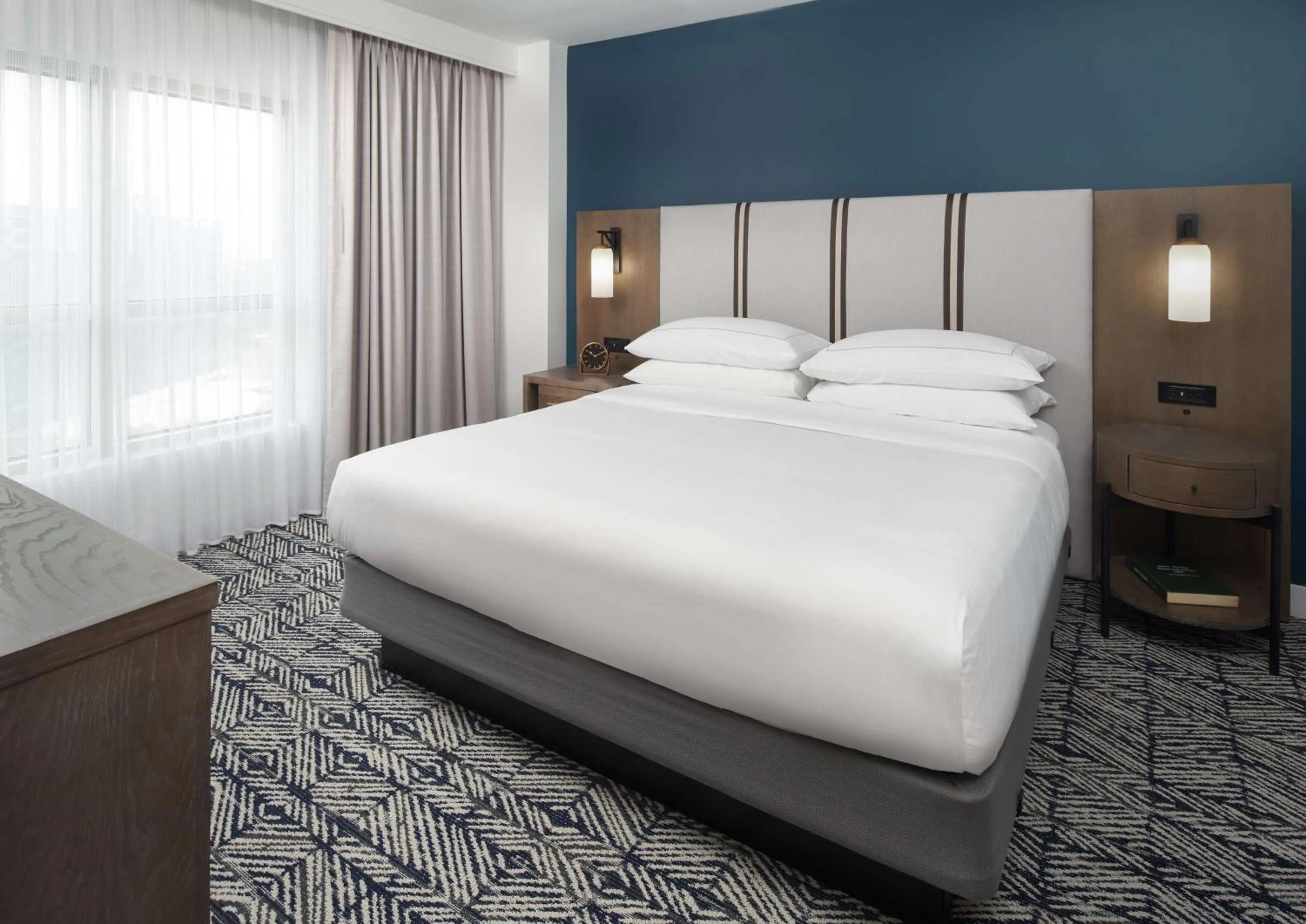 King Suite in The Chifley Houston, Tapestry Collection by Hilton