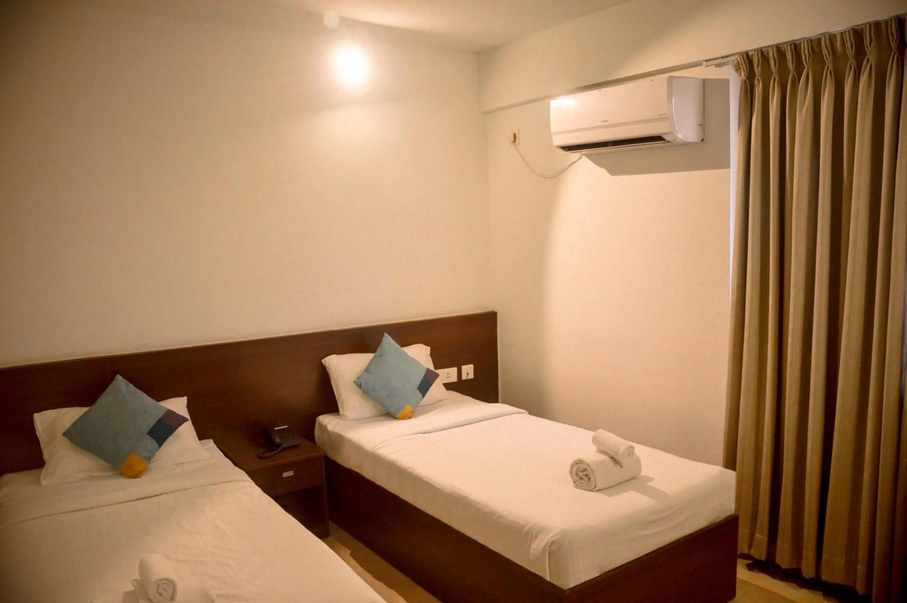 Standard Twin Room - single occupancy in Zoot Kochi Infopark