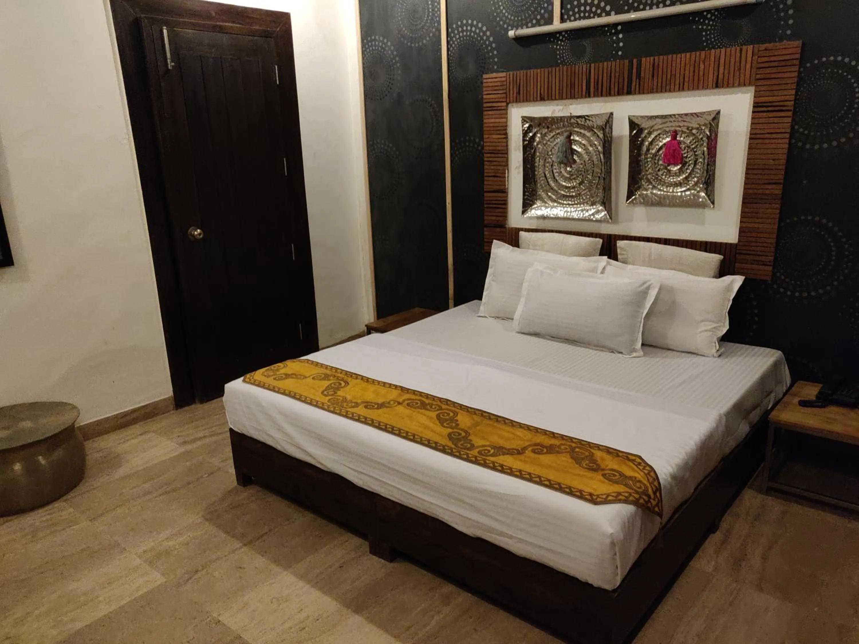 Standard King Room in Aakritii Hotels