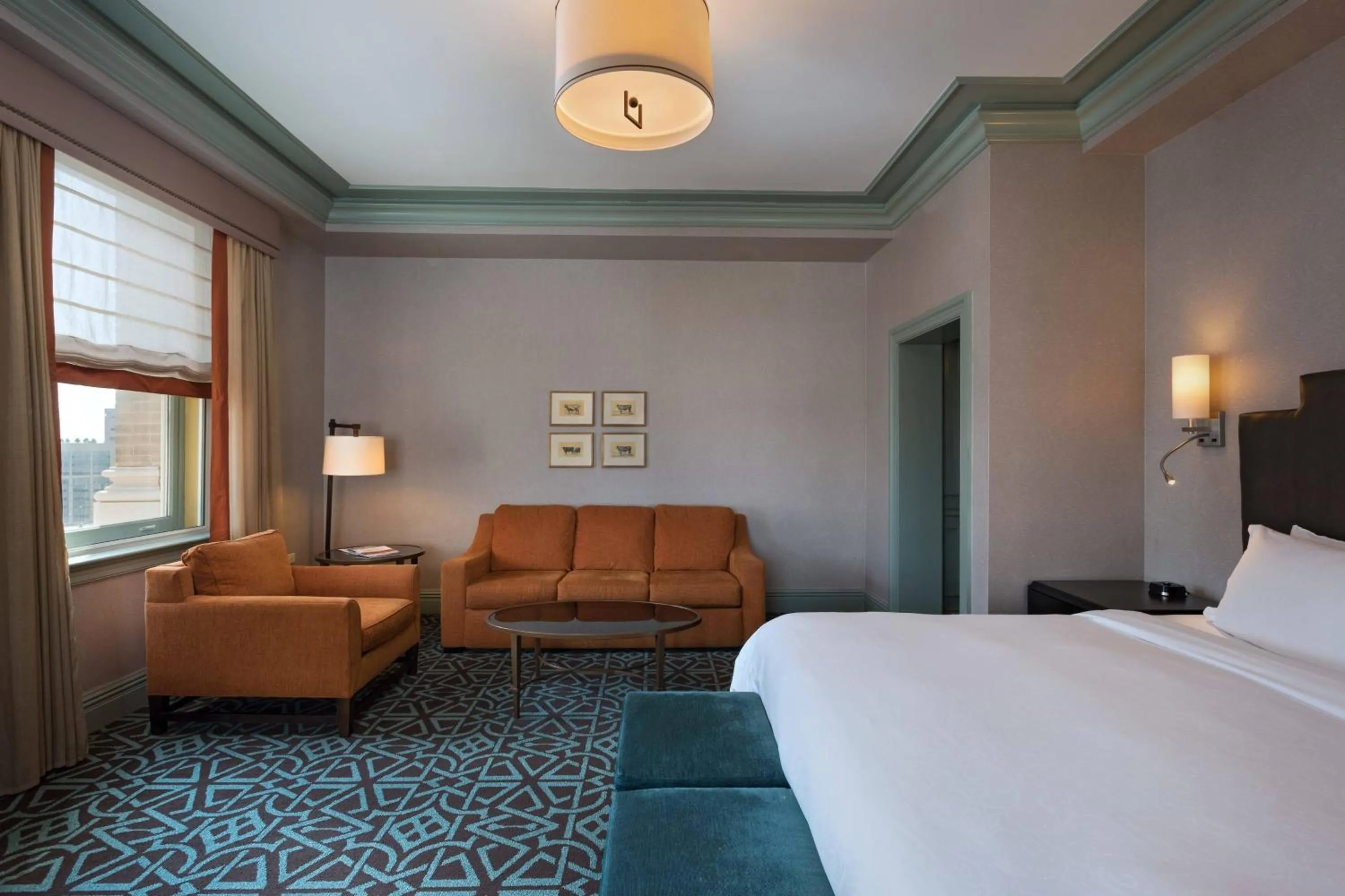 Junior Suite - City View in Hotel ICON, Autograph Collection