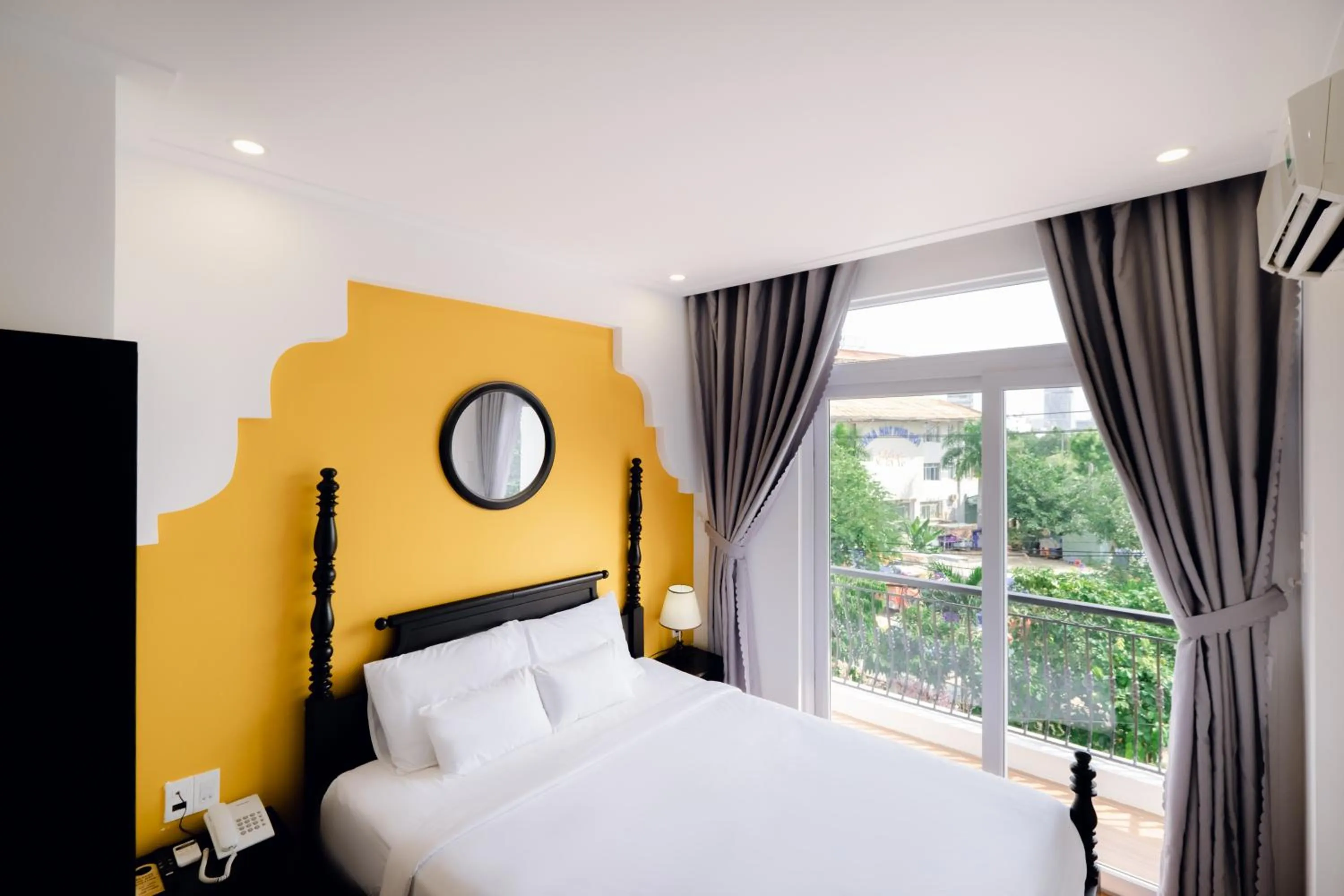 Deluxe Queen Room in The Fancy House