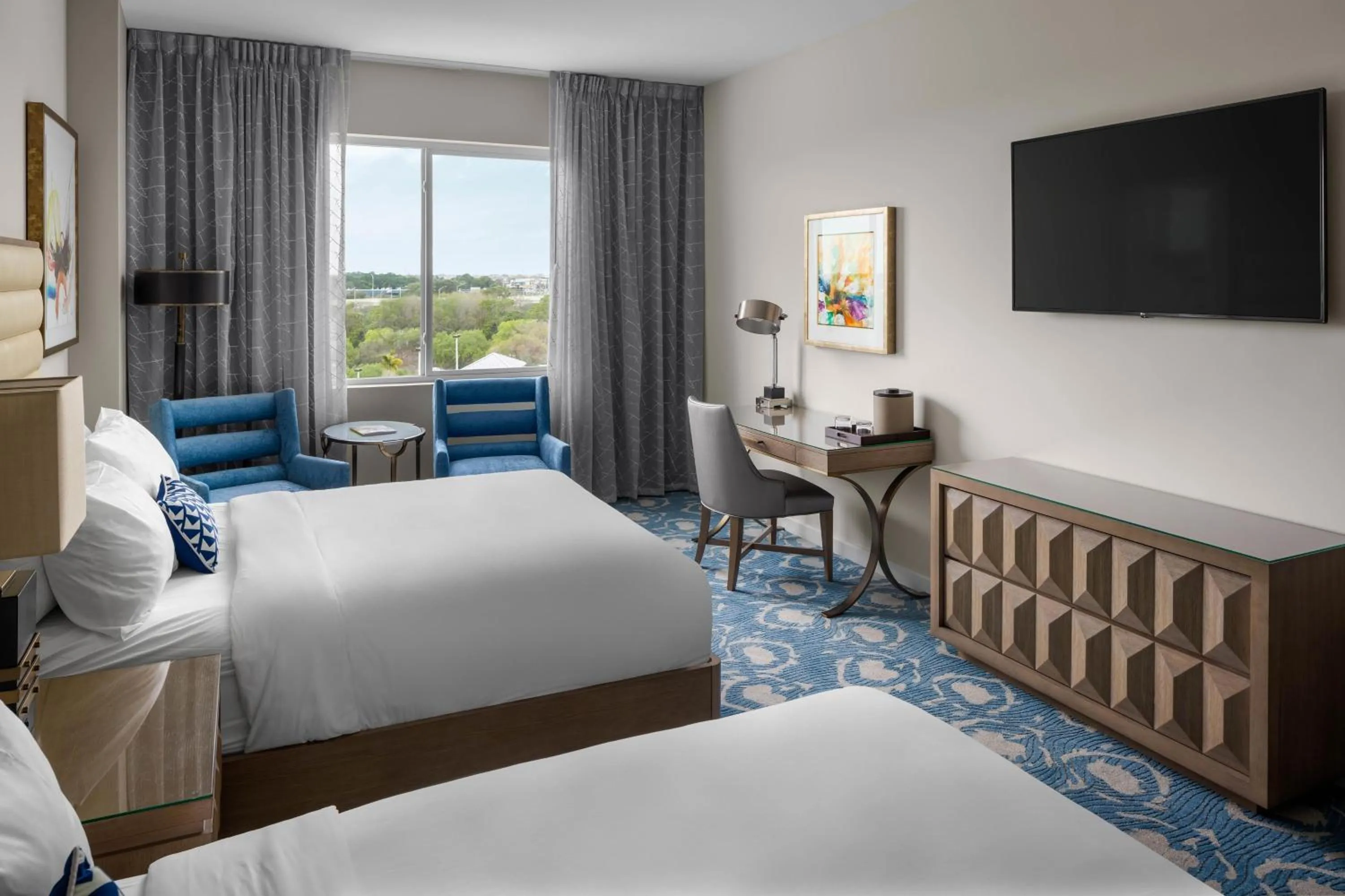 Classic Two Queen, Guest room, 2 Queen in The Karol Hotel, St. Petersburg Clearwater, a Tribute Portfolio Hotel