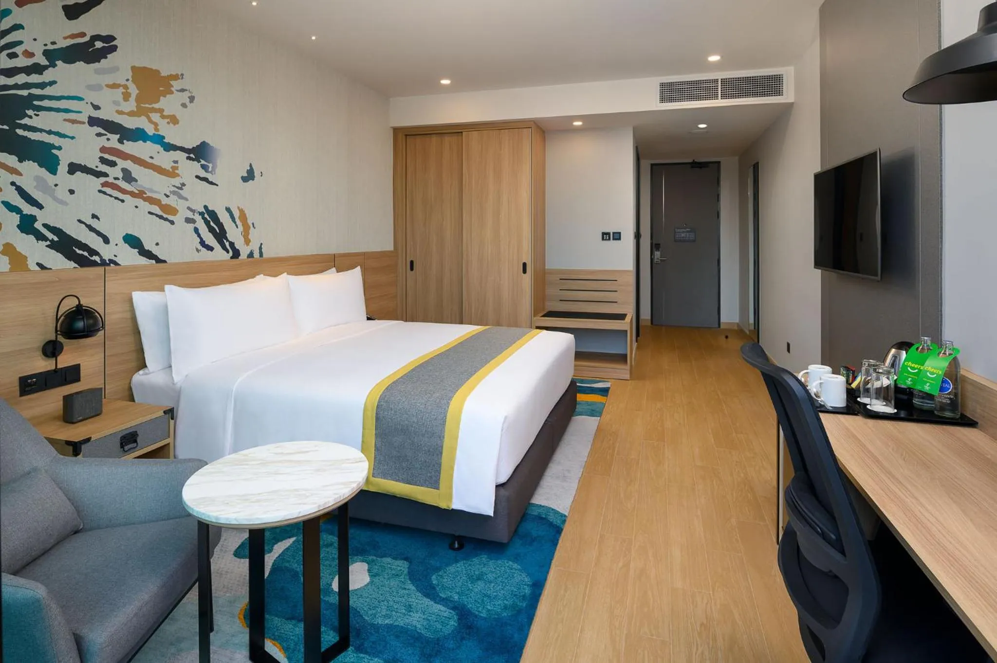 King Room with Balcony in Holiday Inn & Suites Siracha Laemchabang by IHG