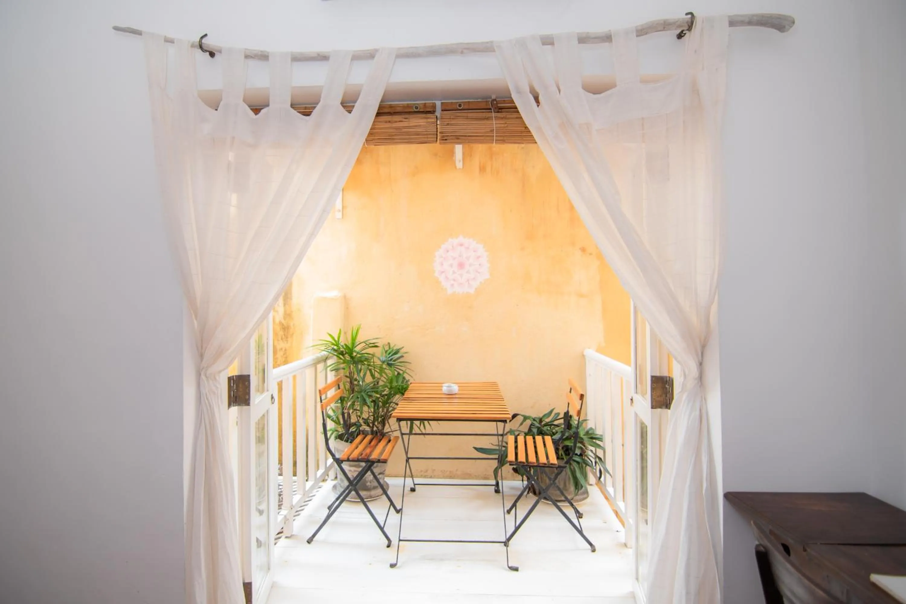 Standard Double Room with Terrace - single occupancy in Mango House - Galle Fort