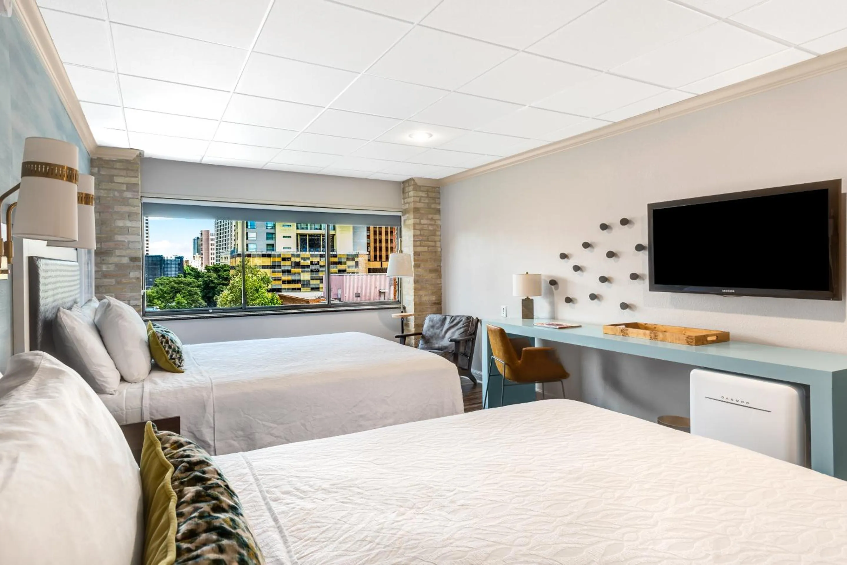 Double Queen City View in Riverwalk Plaza Hotel