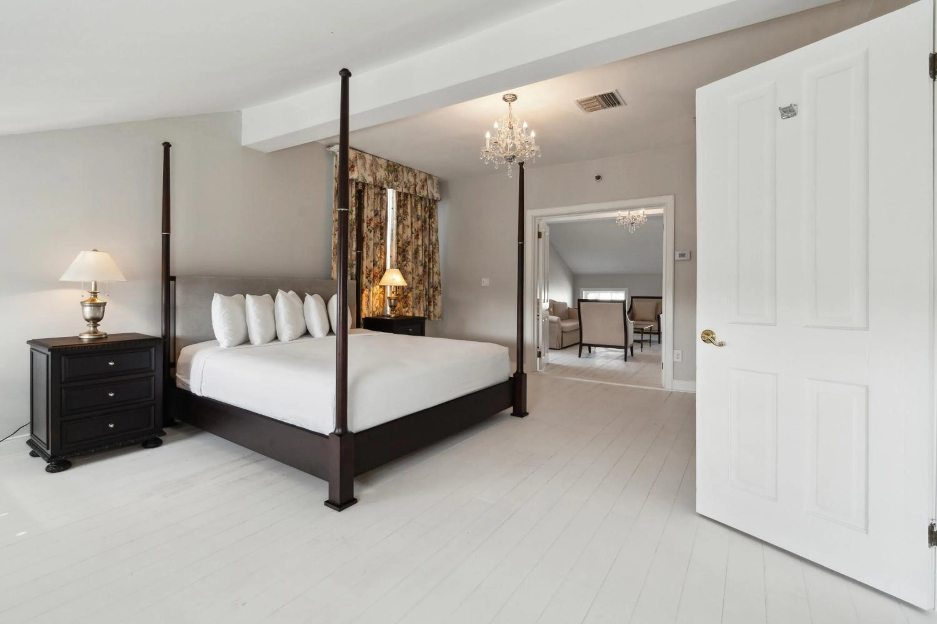 Executive Suite in Maison Saint Charles