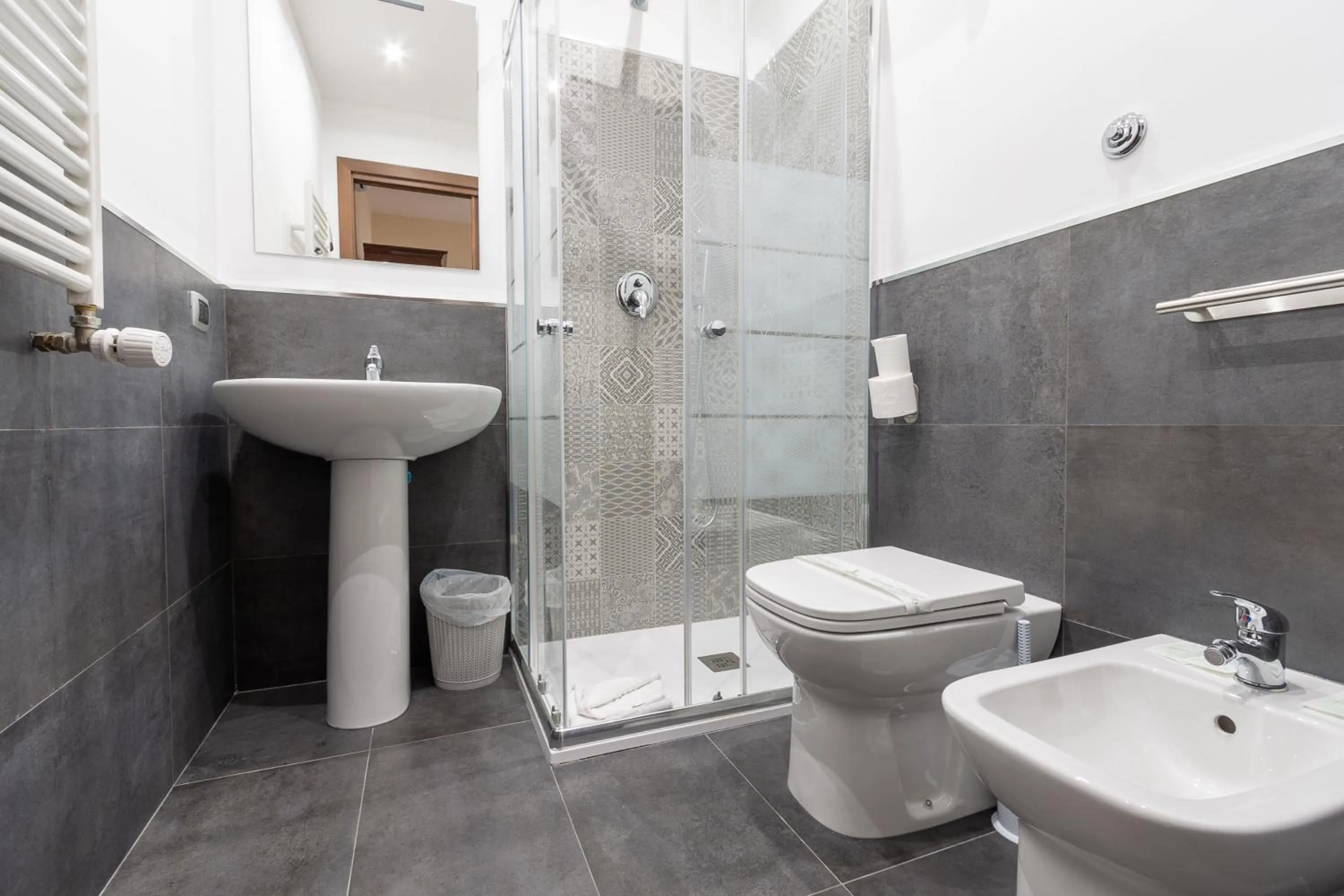 Deluxe Apartment in White Vatican