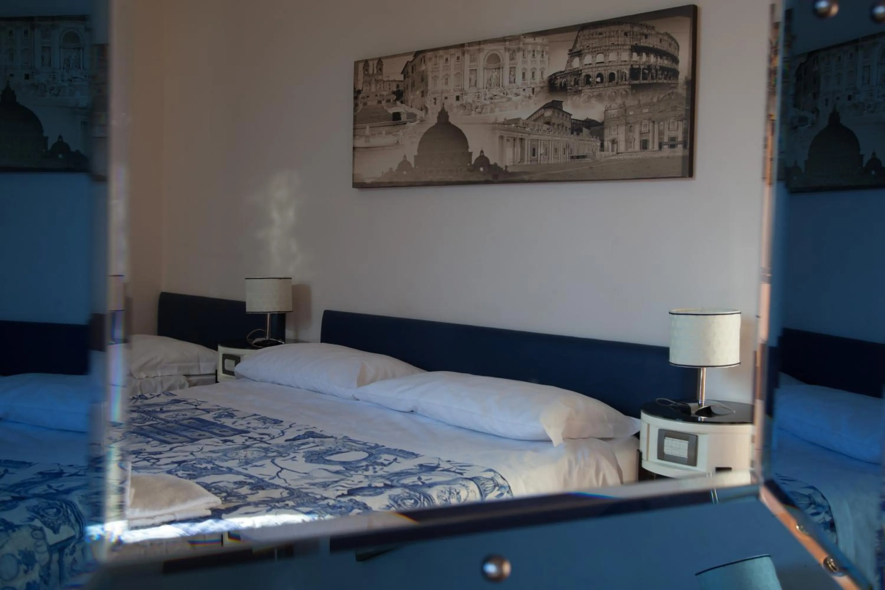 Economy Quadruple Room - via Famagosta 45 in White Vatican