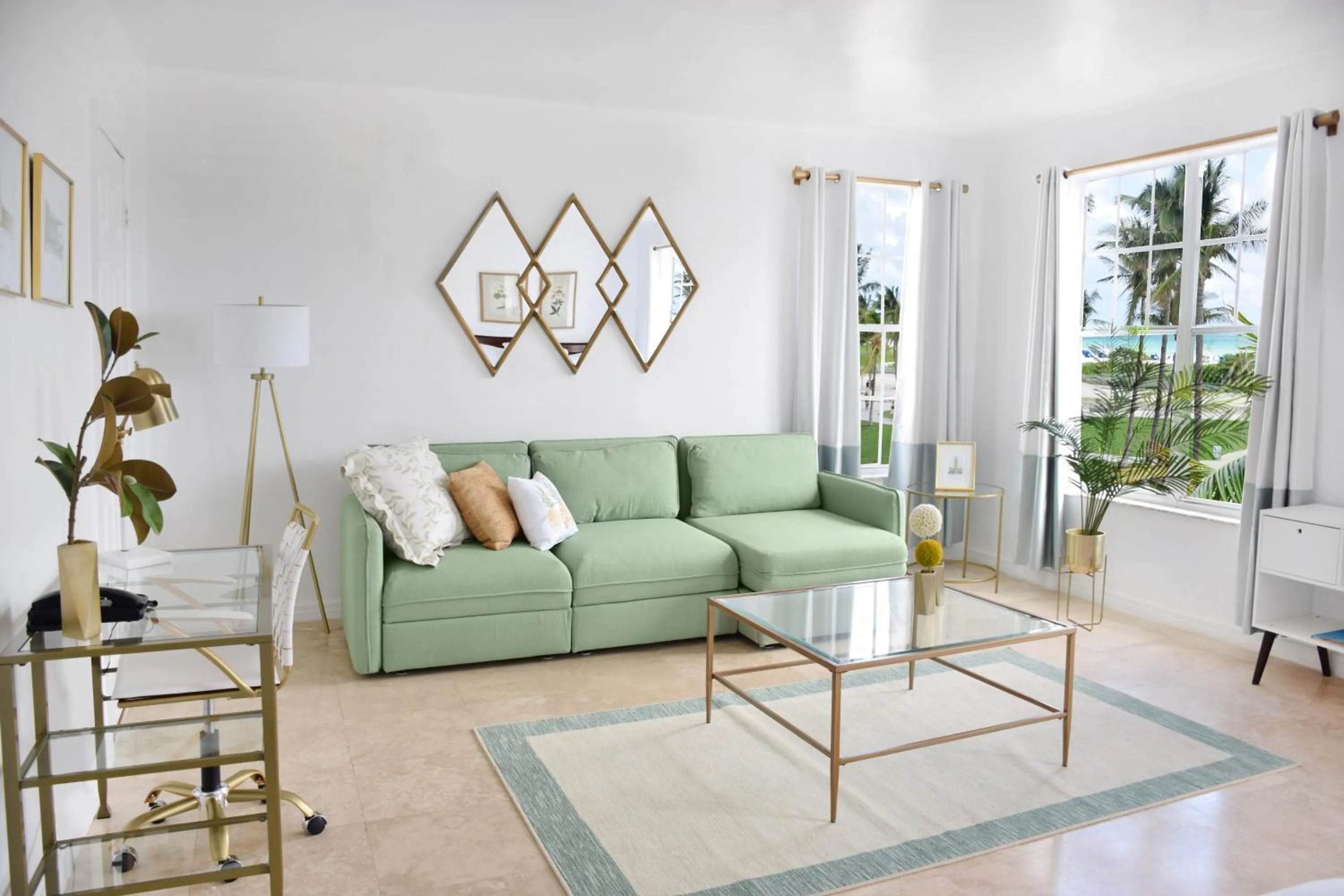 Premium Suite Studio with Two Queen Beds   in Beach Park Hotel