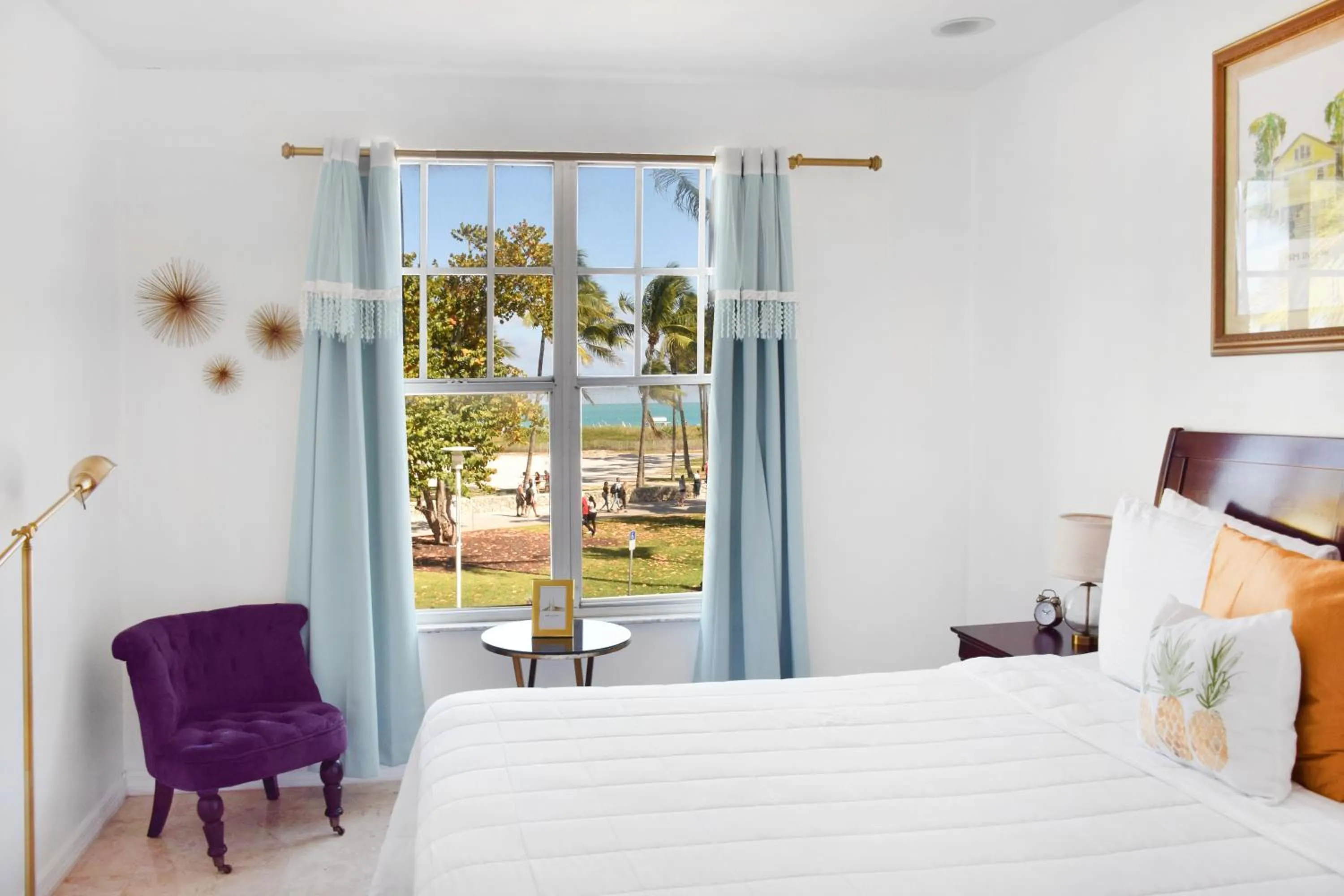 Signature Room Ocean View with One King Bed  in Beach Park Hotel
