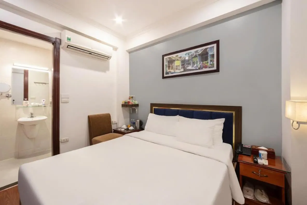 Standard Double Room in A25 Hotel - 30 An Dương