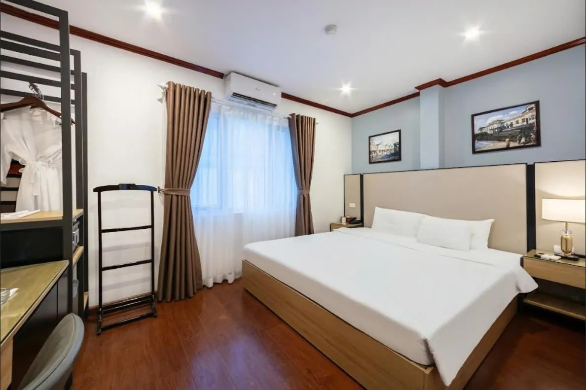 Deluxe Double Room in A25 Hotel - 30 An Dương