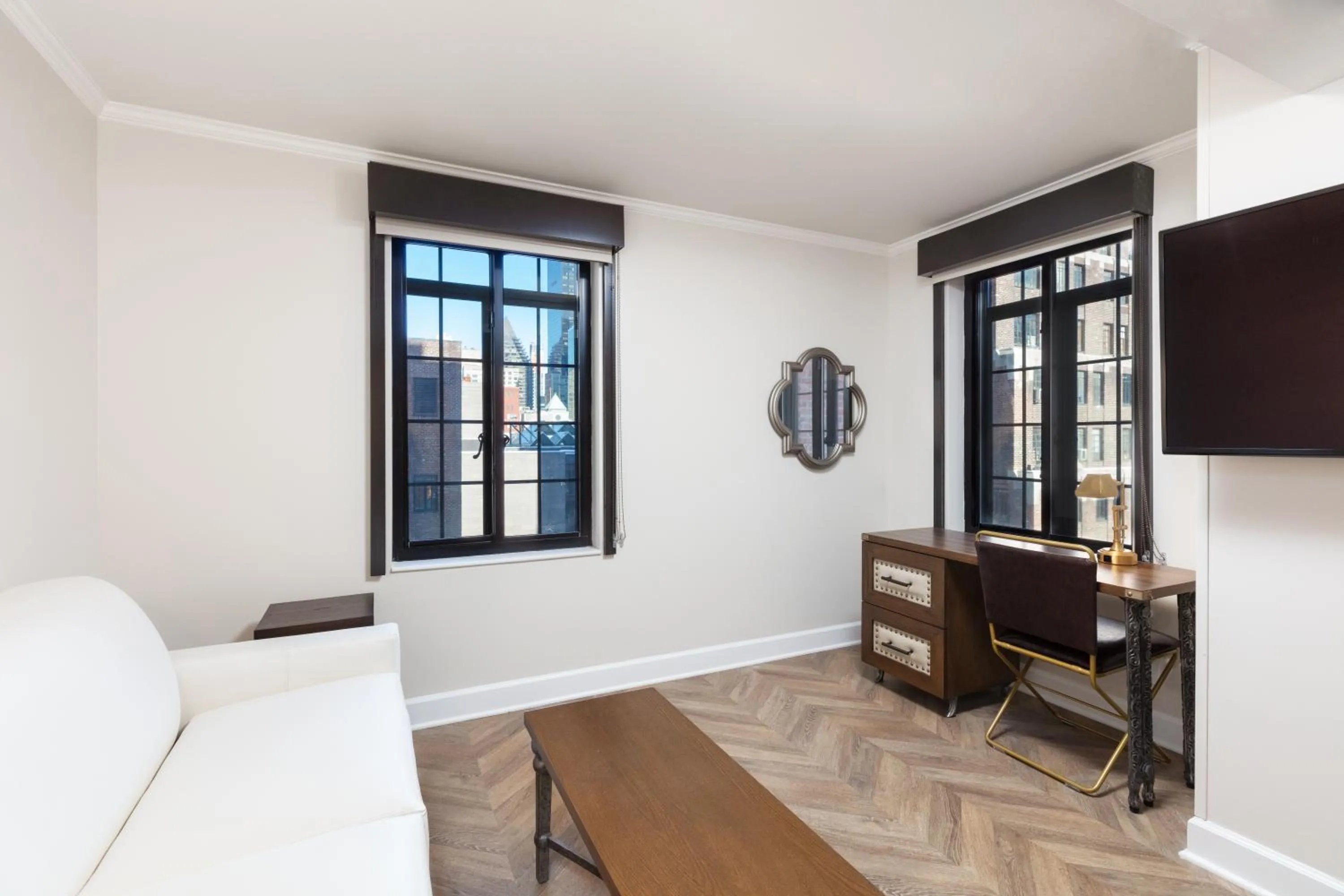 Luxe One Bedroom Queen Suite in Westgate New York Grand Central