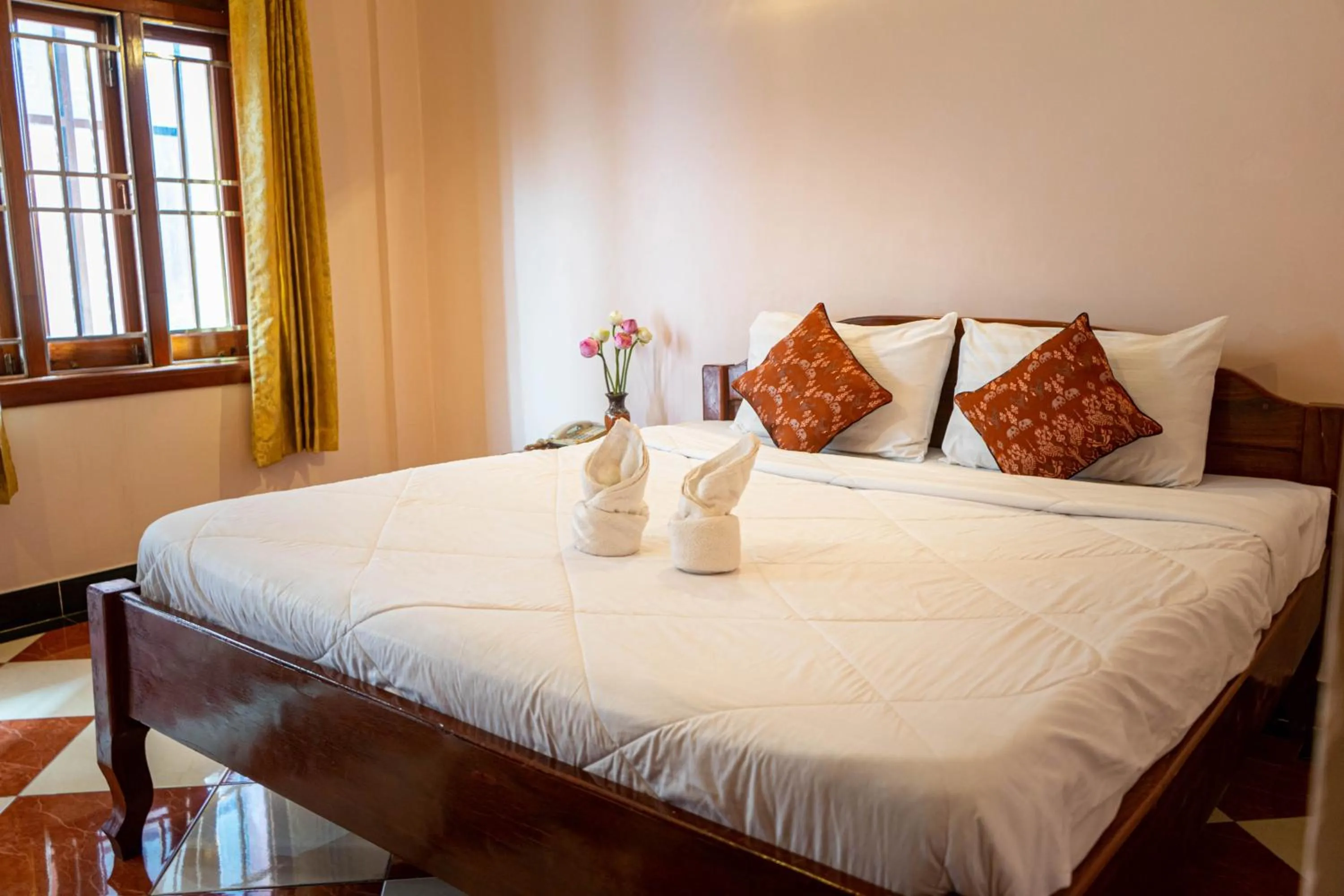 Double Room in Nawin Palace Guesthouse