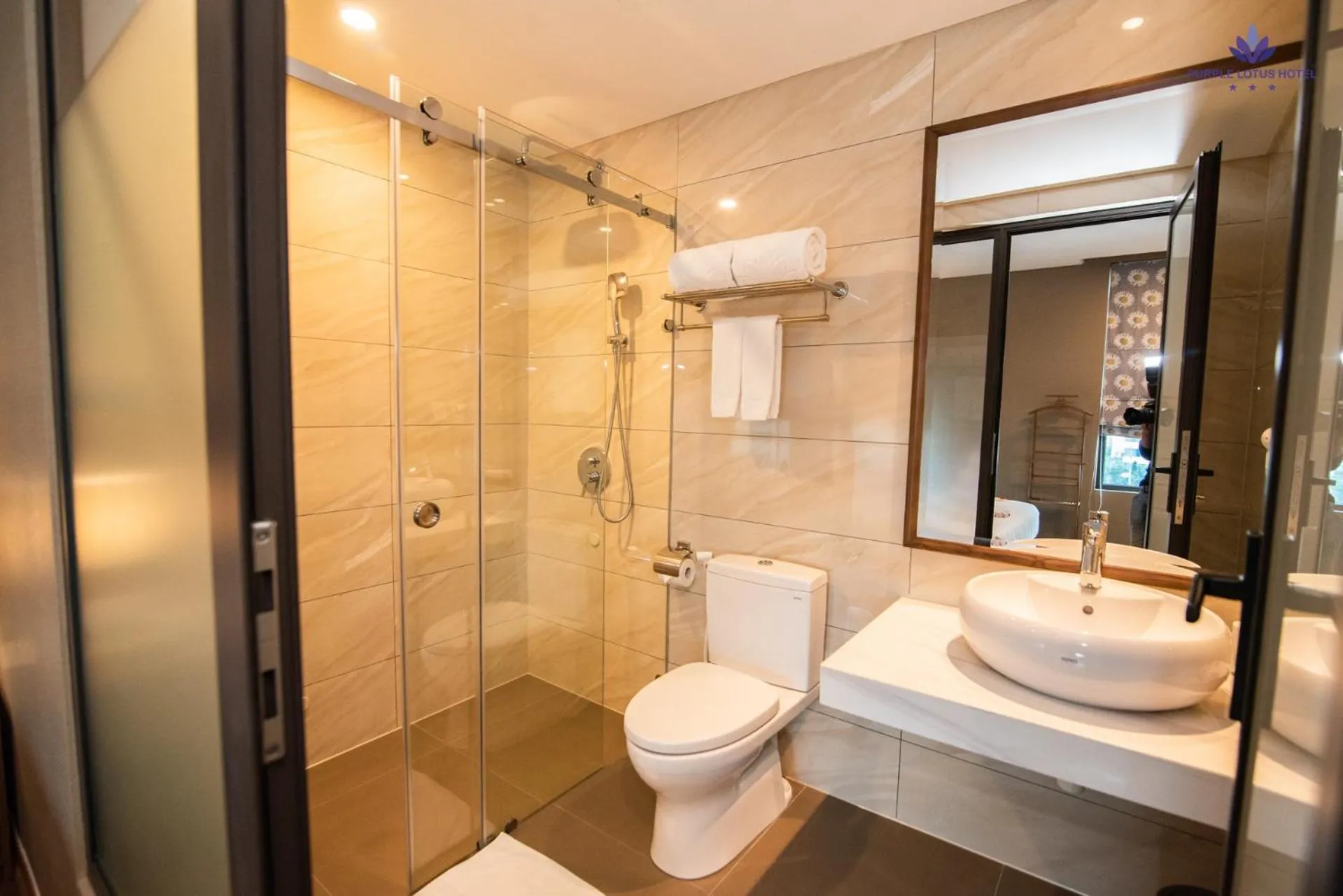 Deluxe Apartment in Purple Lotus Hotel