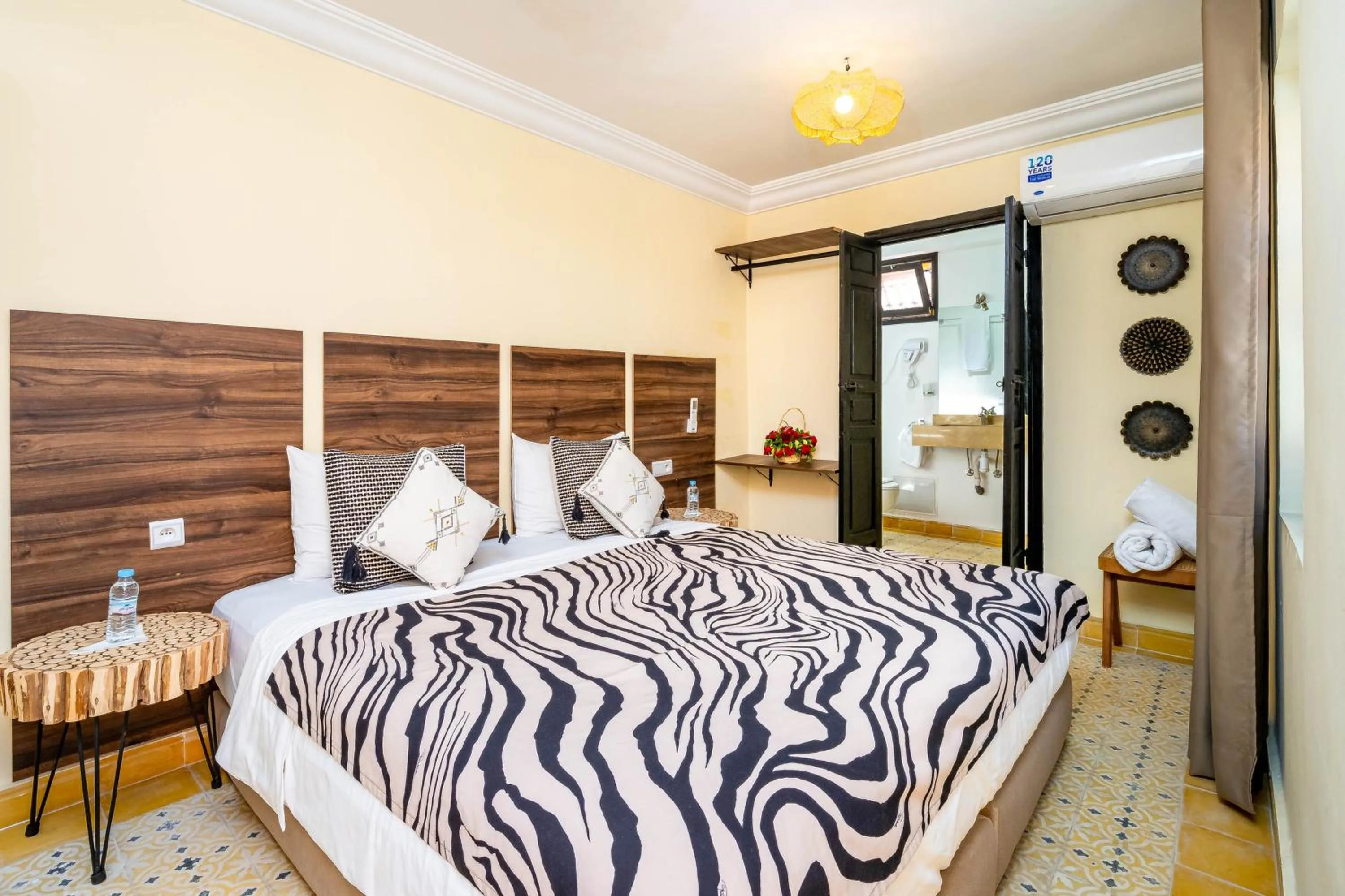 Superior Double Room in RIAD LA GAZELLE DU SUD