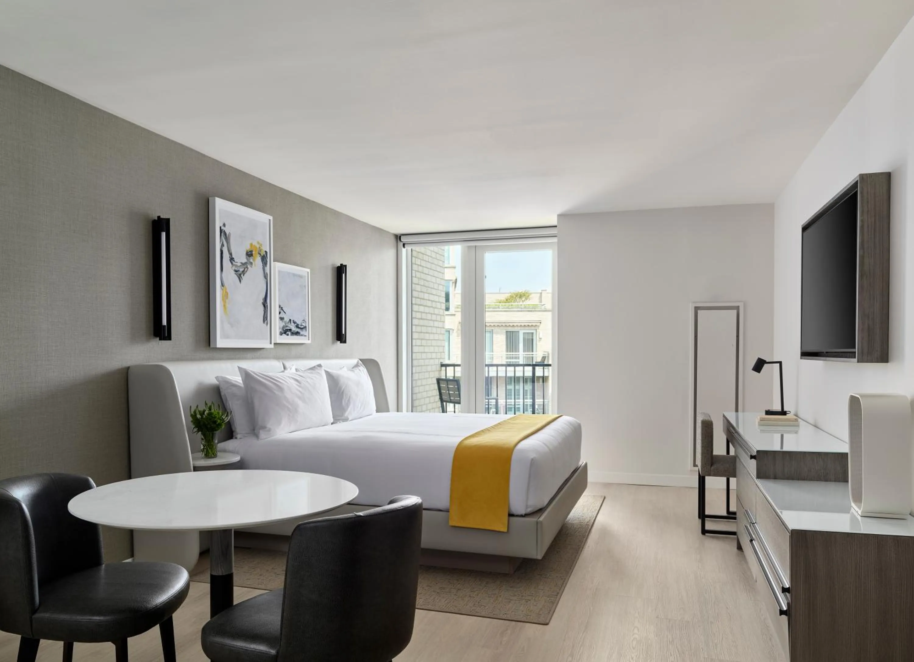 Deluxe Room in Hotel AKA Washington Circle